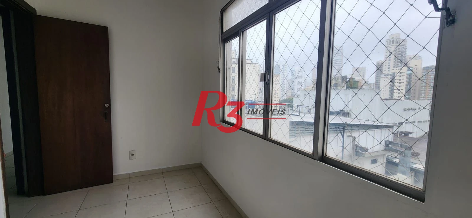 Apartamento com 3 dormitórios à venda, 107 m² por R$ 595.000,00 - Boqueirão - Santos/SP