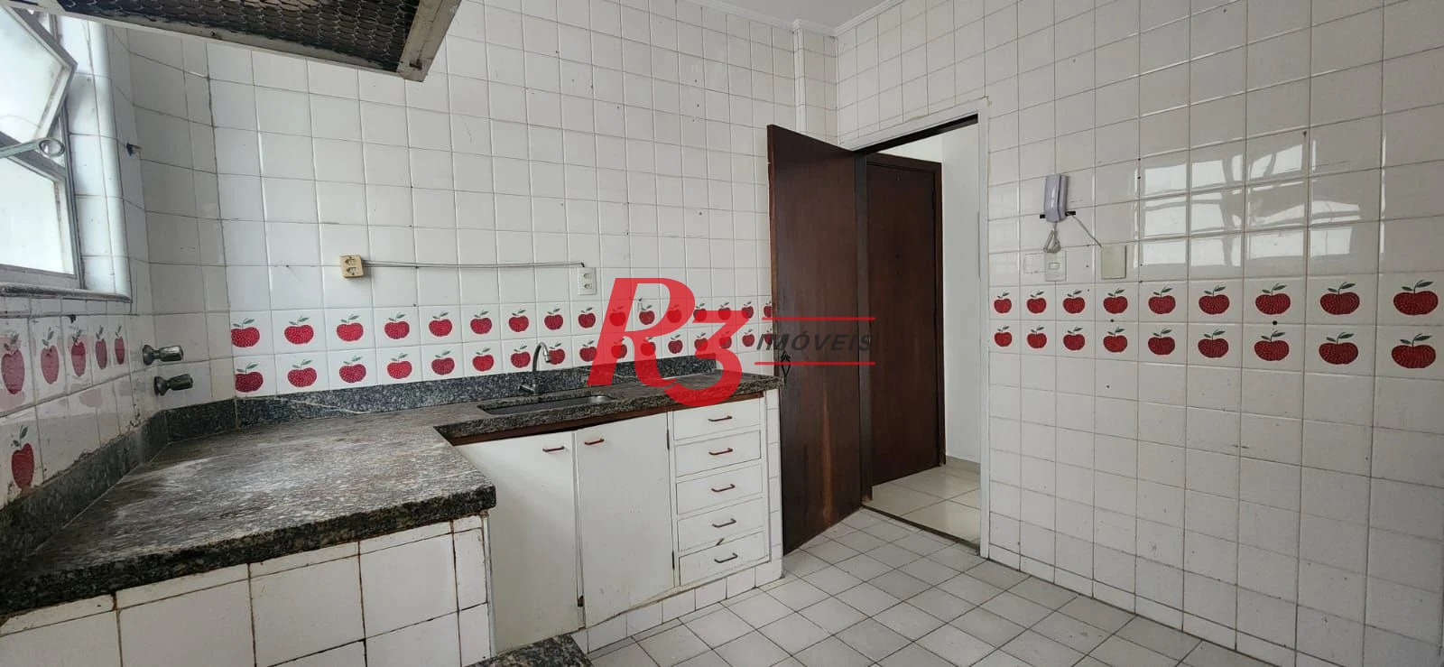 Apartamento com 3 dormitórios à venda, 107 m² por R$ 595.000,00 - Boqueirão - Santos/SP