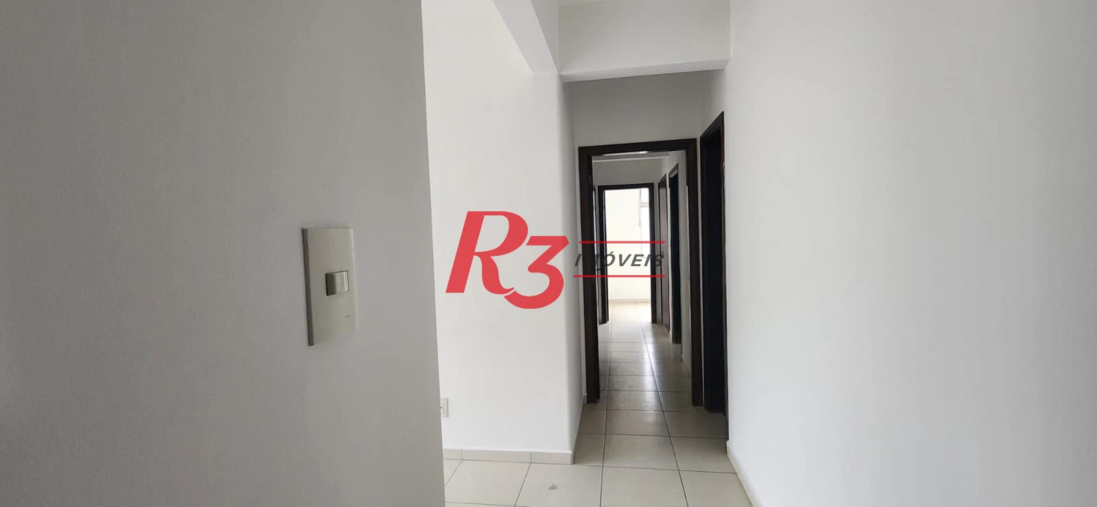 Apartamento com 3 dormitórios à venda, 107 m² por R$ 595.000,00 - Boqueirão - Santos/SP