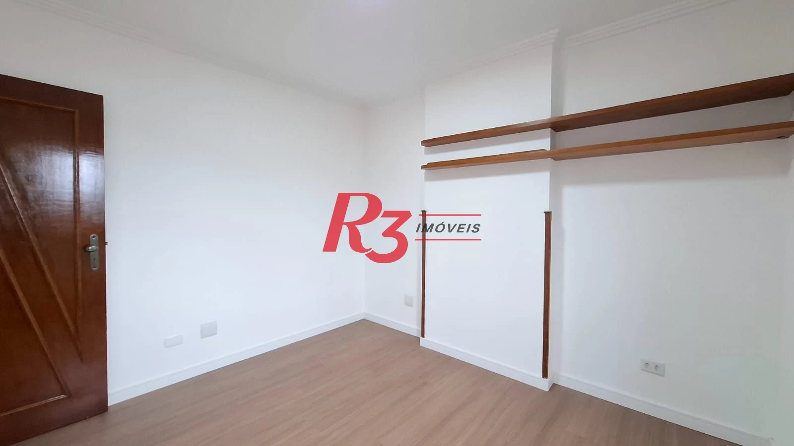 Apartamento com 2 dormitórios à venda, 84 m² por R$ 420.000,00 - Centro - São Vicente/SP