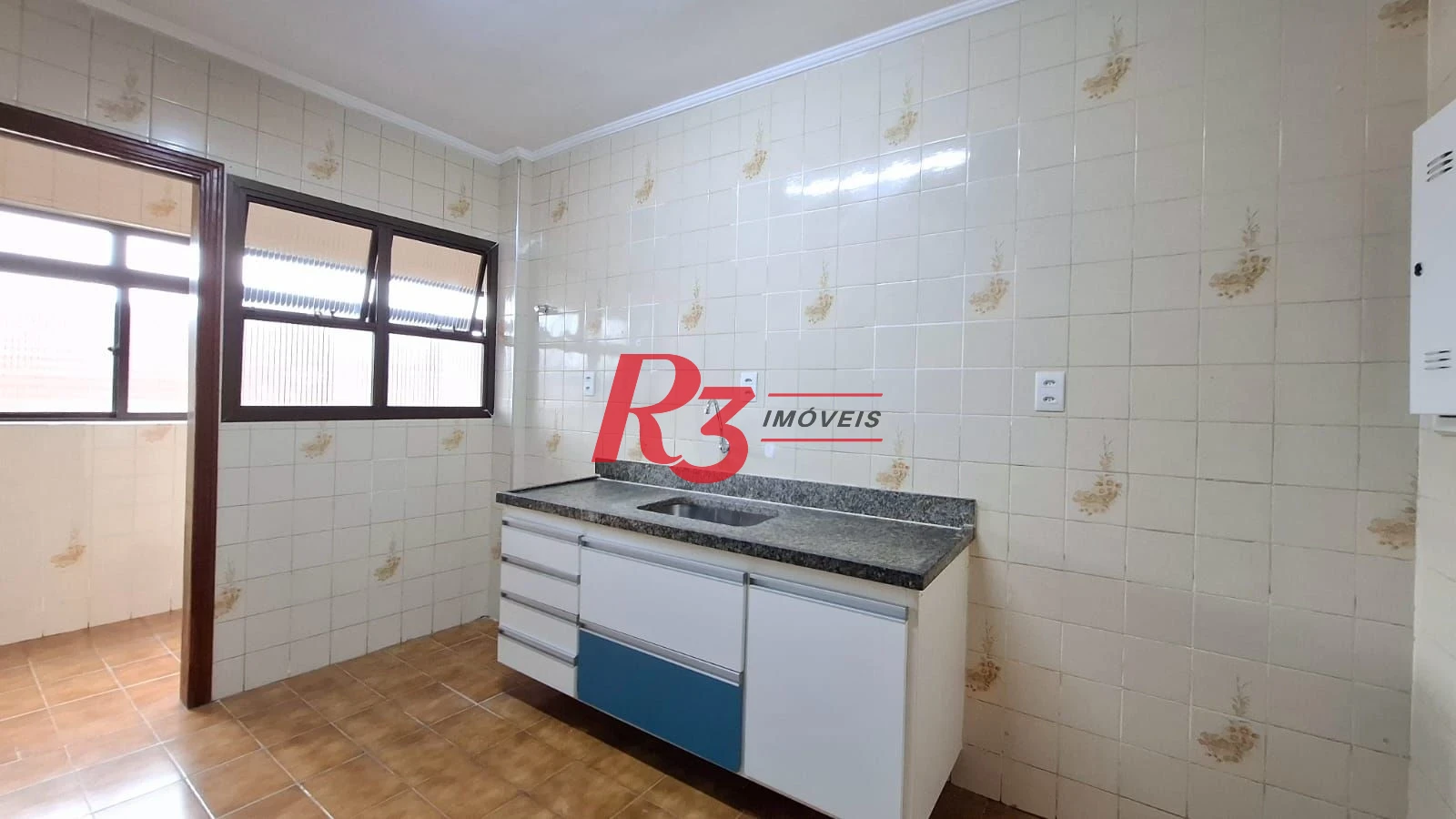 Apartamento com 2 dormitórios à venda, 84 m² por R$ 420.000,00 - Centro - São Vicente/SP