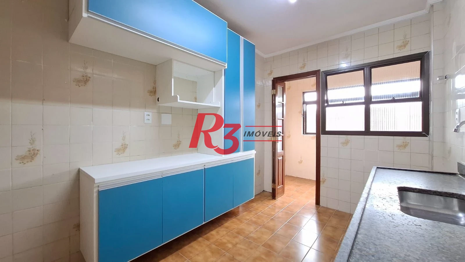 Apartamento com 2 dormitórios à venda, 84 m² por R$ 420.000,00 - Centro - São Vicente/SP