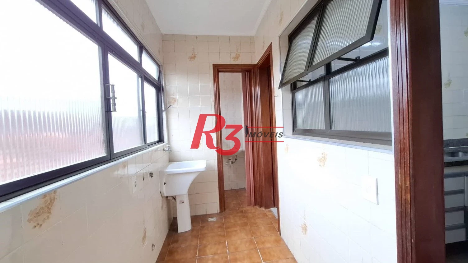 Apartamento com 2 dormitórios à venda, 84 m² por R$ 420.000,00 - Centro - São Vicente/SP