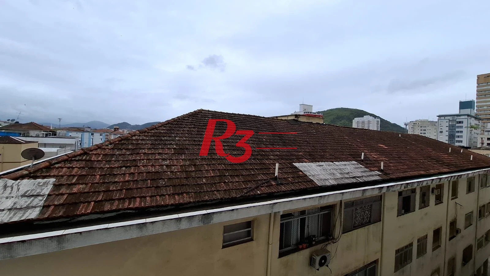 Apartamento com 2 dormitórios à venda, 84 m² por R$ 420.000,00 - Centro - São Vicente/SP