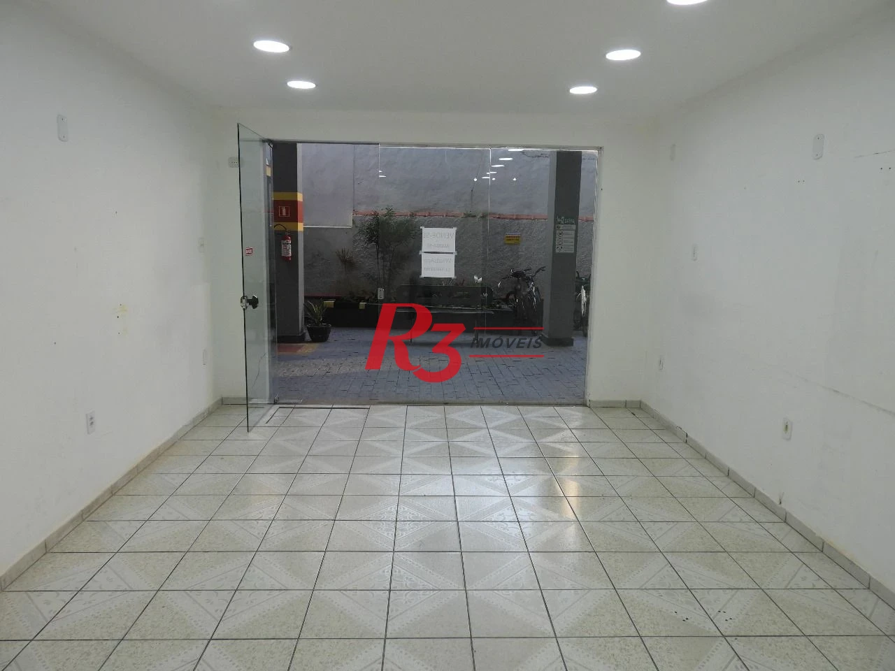 Loja à venda, 72 m² por R$ 640.000,00 - Gonzaga - Santos/SP
