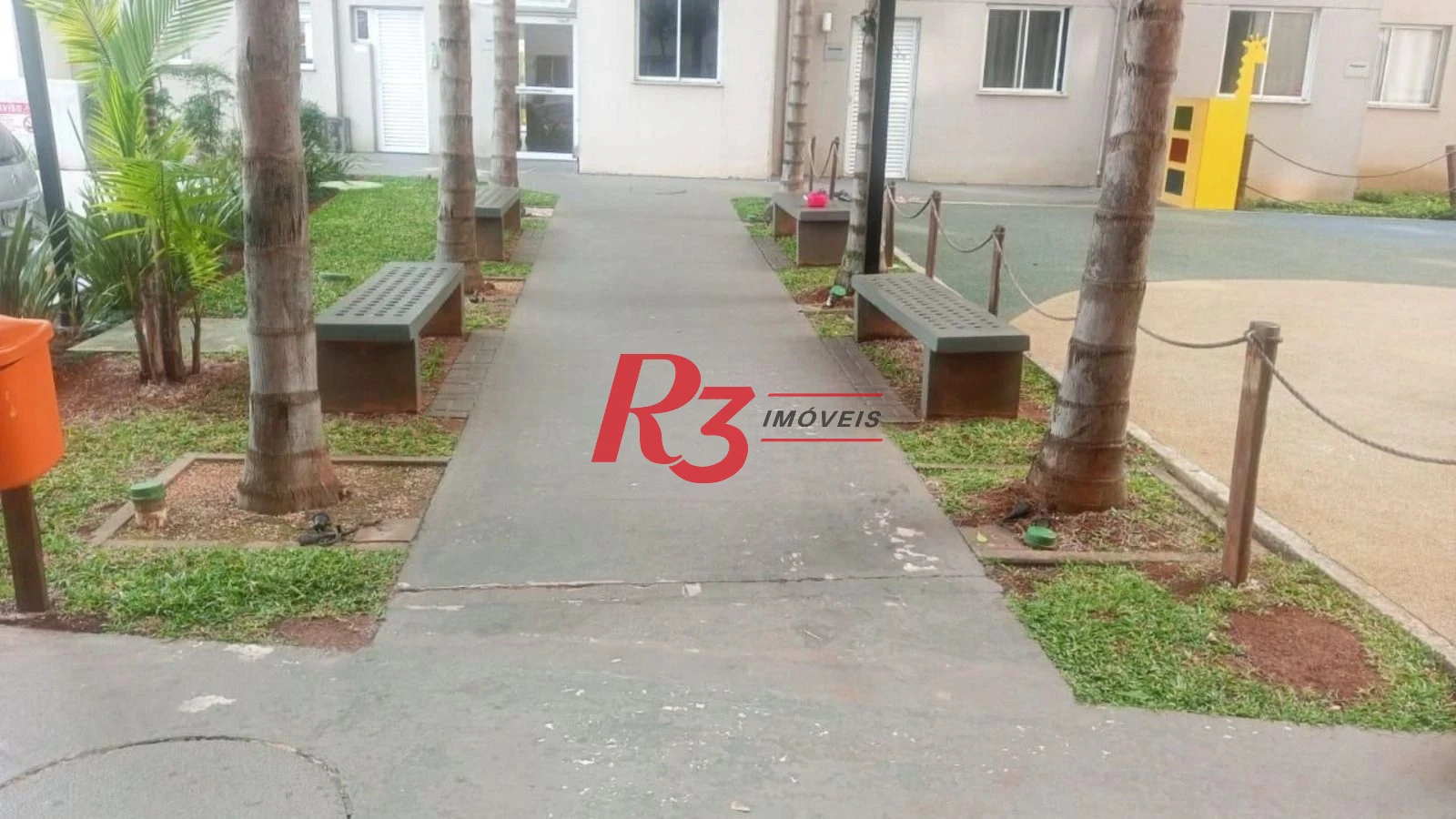 Apartamento com 2 dormitórios à venda, 45 m² por R$ 300.000,00 - Castelo - Santos/SP