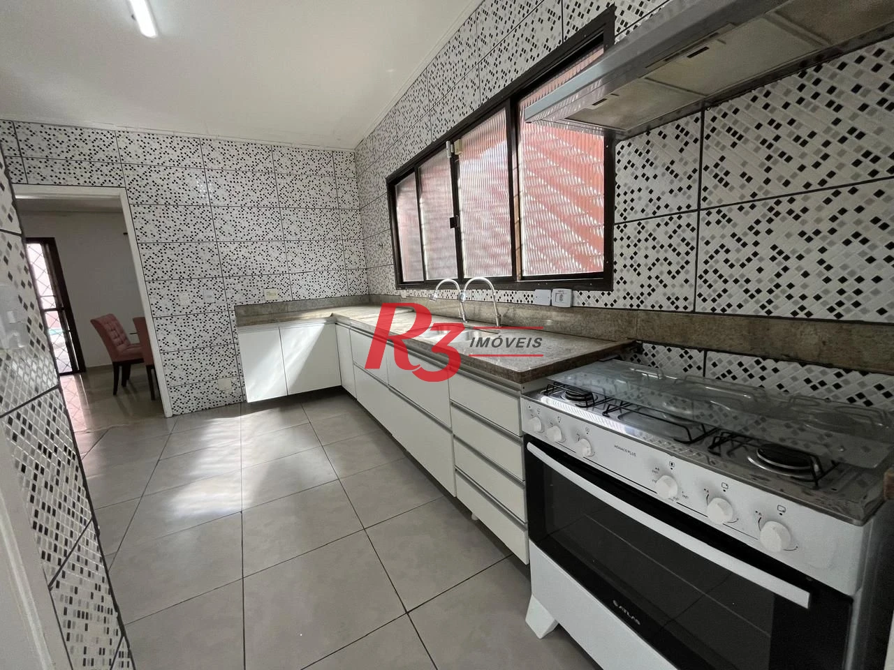 Casa com 4 dormitórios, 300 m² - venda por R$ 1.100.000,00 ou aluguel por R$ 6.717,52/mês - Balneário Cidade Atlântica - Guarujá/SP