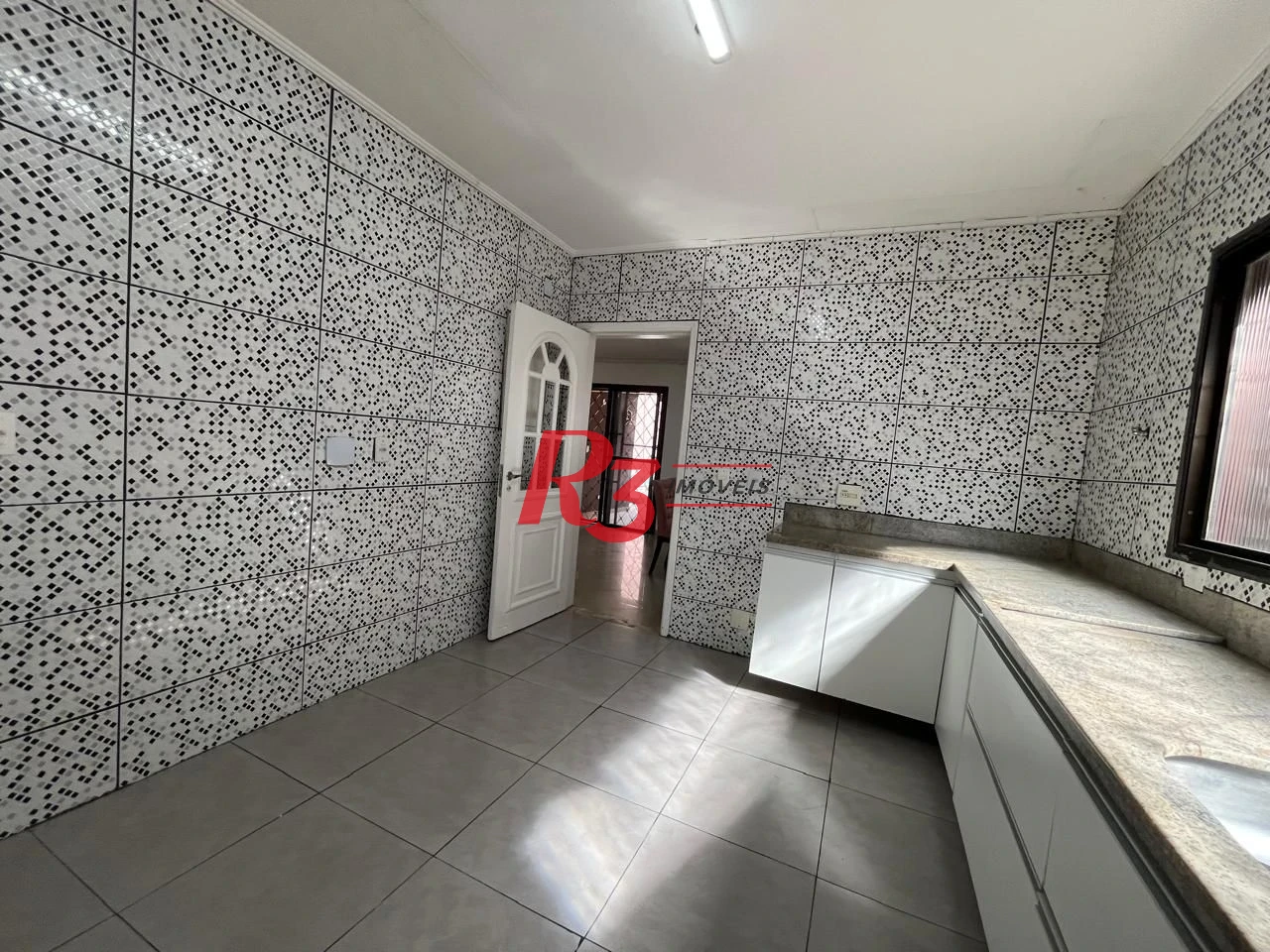 Casa com 4 dormitórios, 300 m² - venda por R$ 1.100.000,00 ou aluguel por R$ 6.717,52/mês - Balneário Cidade Atlântica - Guarujá/SP