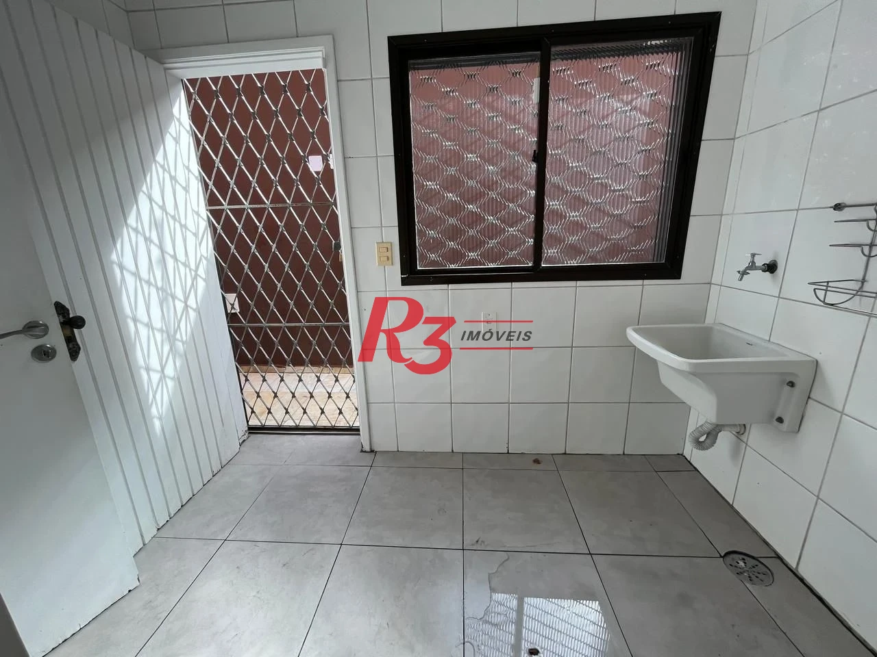 Casa com 4 dormitórios, 300 m² - venda por R$ 1.100.000,00 ou aluguel por R$ 6.717,52/mês - Balneário Cidade Atlântica - Guarujá/SP
