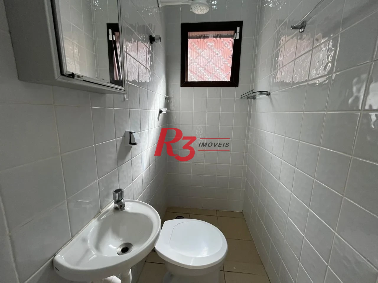 Casa com 4 dormitórios, 300 m² - venda por R$ 1.100.000,00 ou aluguel por R$ 6.717,52/mês - Balneário Cidade Atlântica - Guarujá/SP