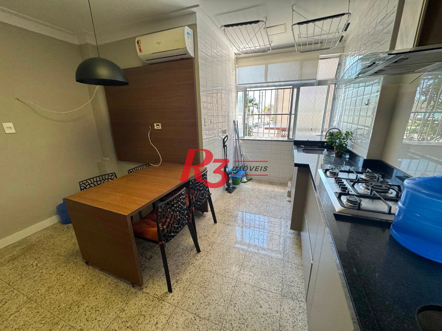 Apartamento com 2 dormitórios para alugar, 107 m² por R$ 9.000,01/mês - Ponta da Praia - Santos/SP