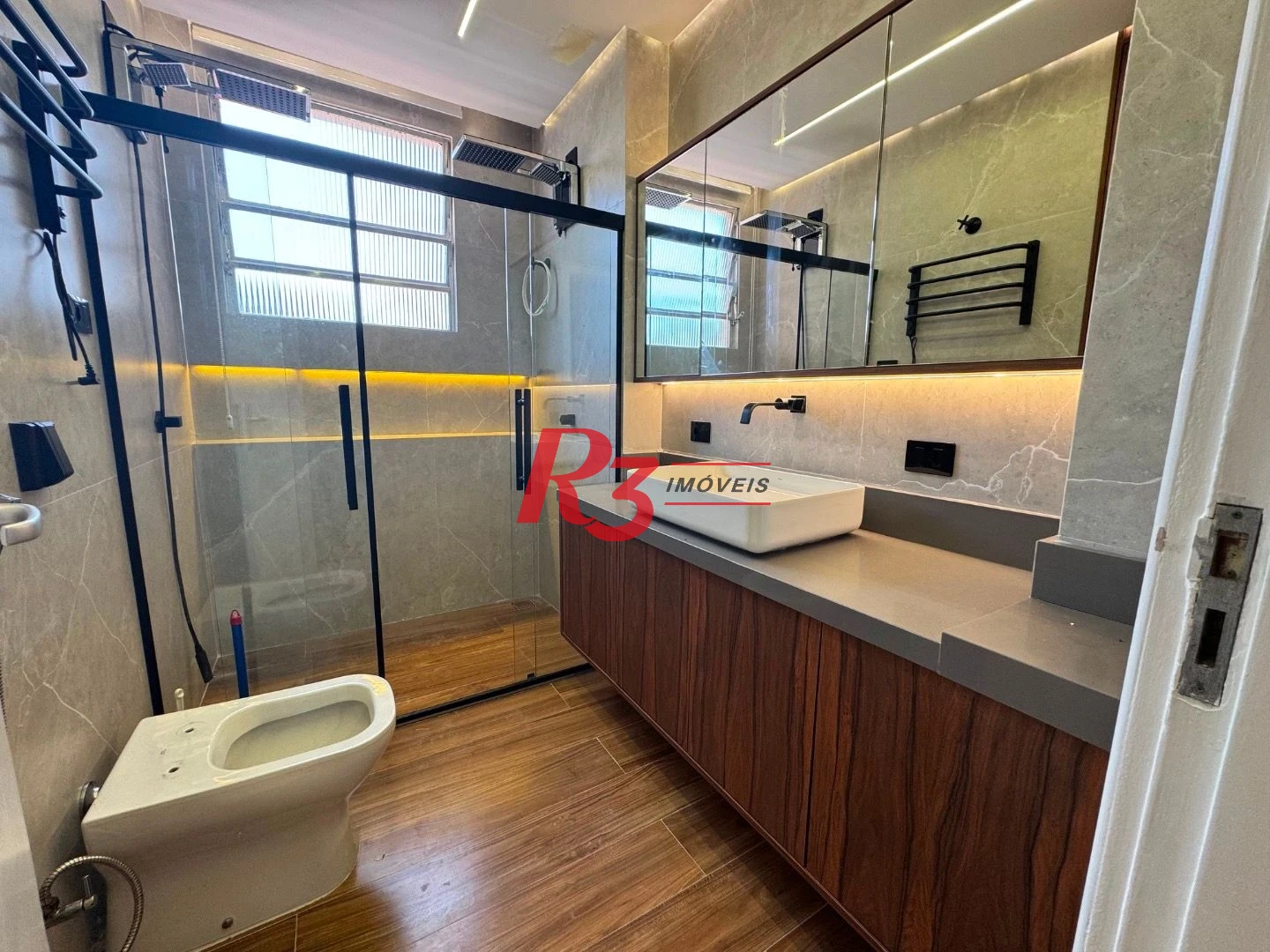 Apartamento com 2 dormitórios para alugar, 107 m² por R$ 9.000,01/mês - Ponta da Praia - Santos/SP