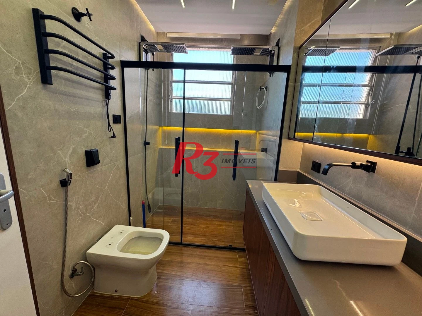 Apartamento com 2 dormitórios para alugar, 107 m² por R$ 9.000,01/mês - Ponta da Praia - Santos/SP