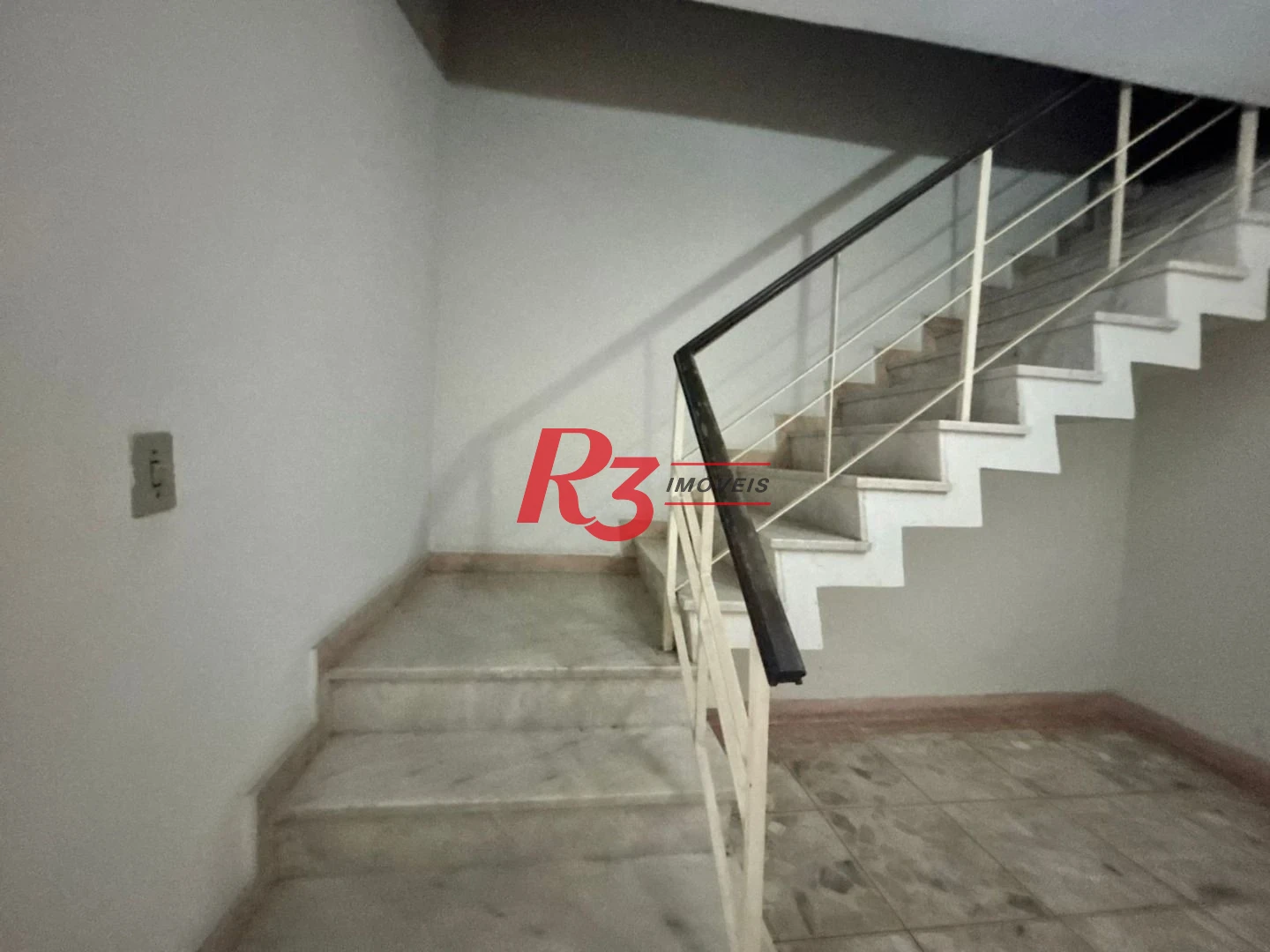 Sobrado para alugar, 250 m² por R$ 21.300,01/mês - Encruzilhada - Santos/SP