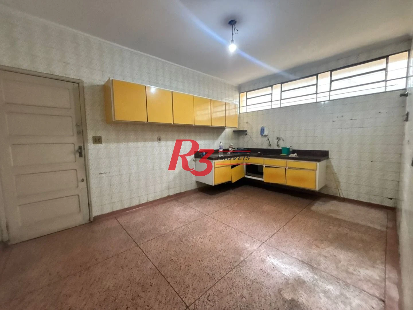 Sobrado para alugar, 250 m² por R$ 21.300,01/mês - Encruzilhada - Santos/SP