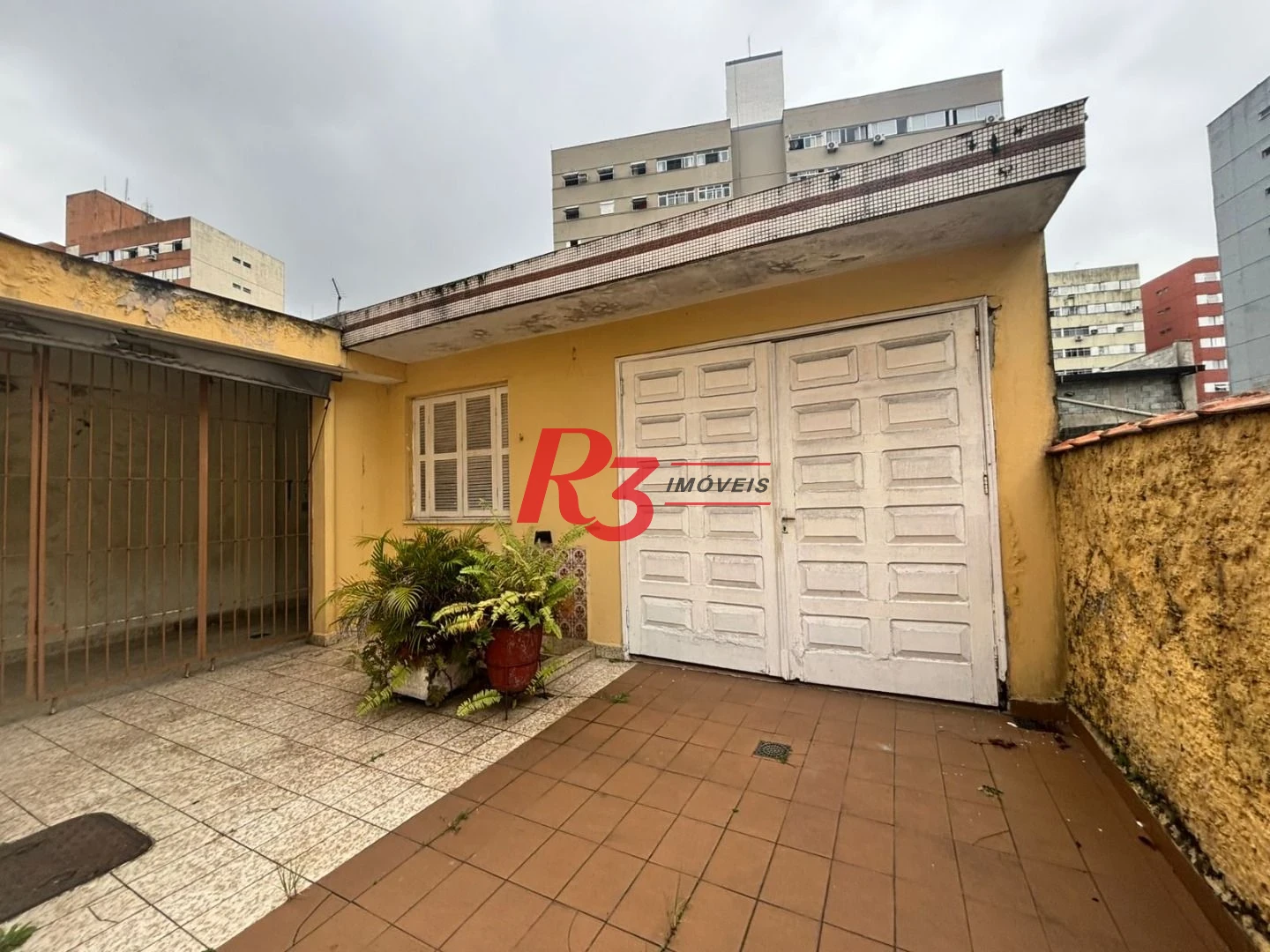 Sobrado para alugar, 250 m² por R$ 21.300,01/mês - Encruzilhada - Santos/SP