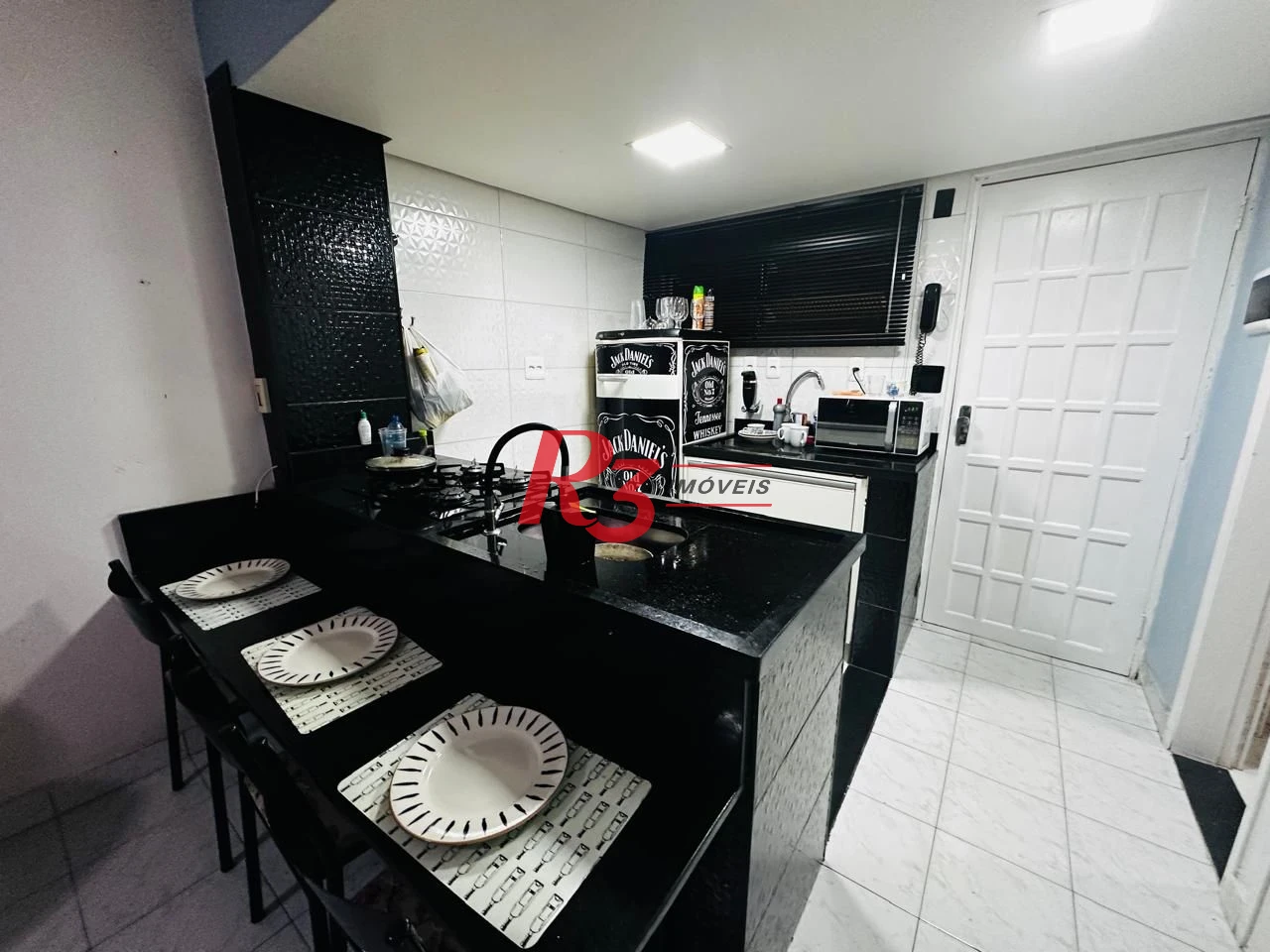 Apartamento com 1 dormitório à venda, 39 m² por R$ 330.000,00 - Ilha Porchat - São Vicente/SP