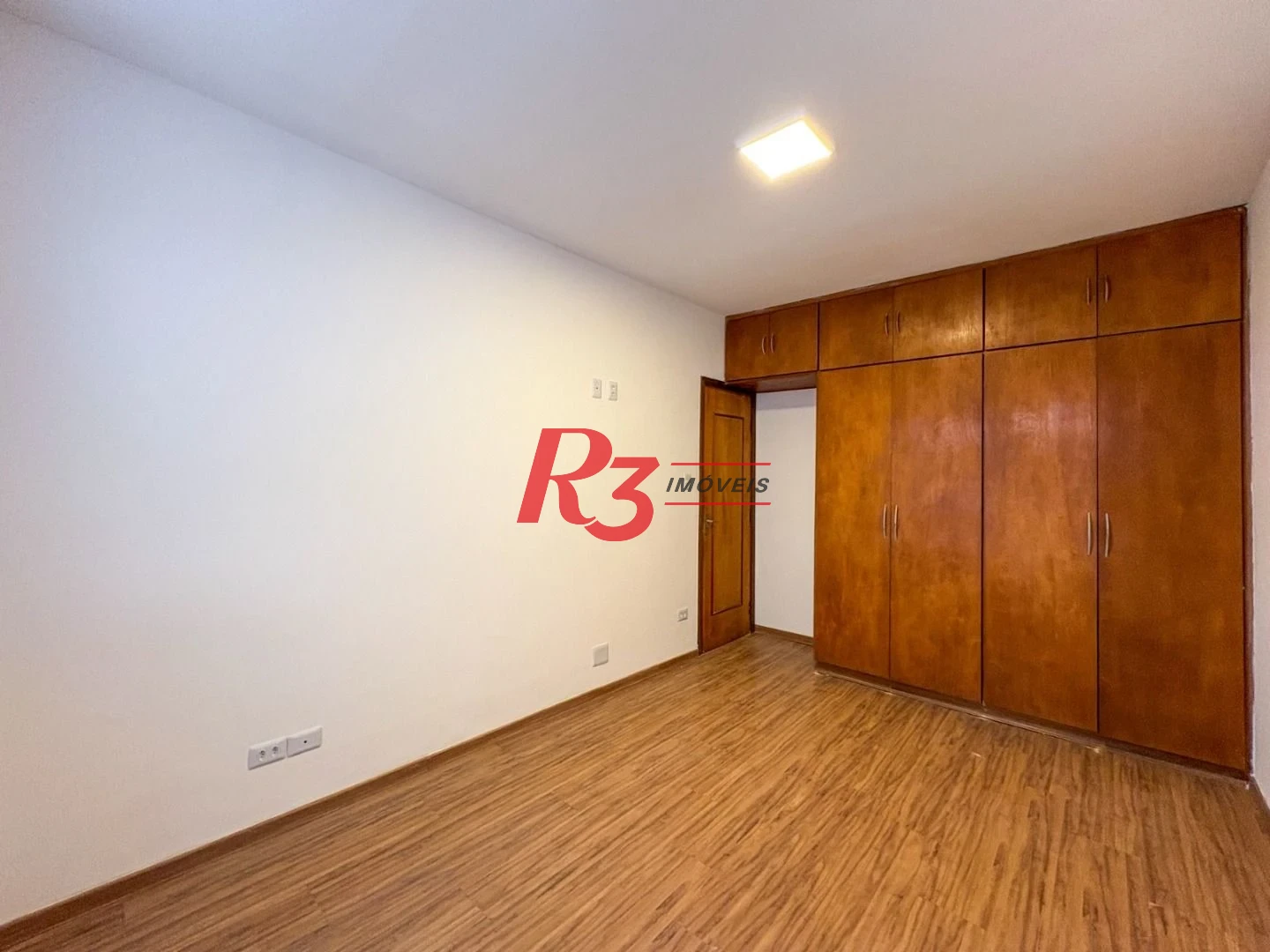 Apartamento com 2 dormitórios à venda, 89 m² por R$ 800.000,00 - Embaré - Santos/SP