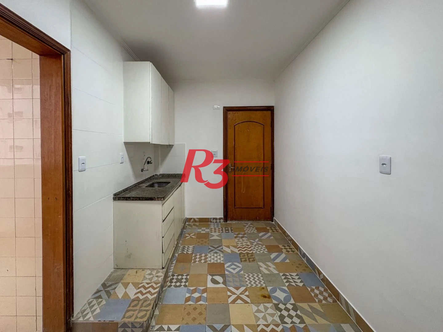 Apartamento com 2 dormitórios à venda, 89 m² por R$ 800.000,00 - Embaré - Santos/SP