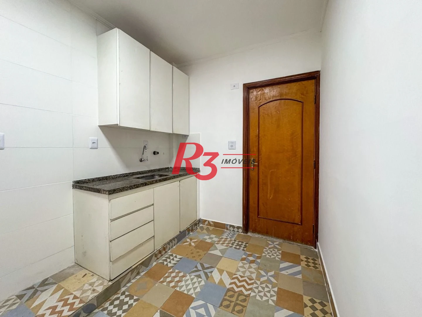 Apartamento com 2 dormitórios à venda, 89 m² por R$ 800.000,00 - Embaré - Santos/SP