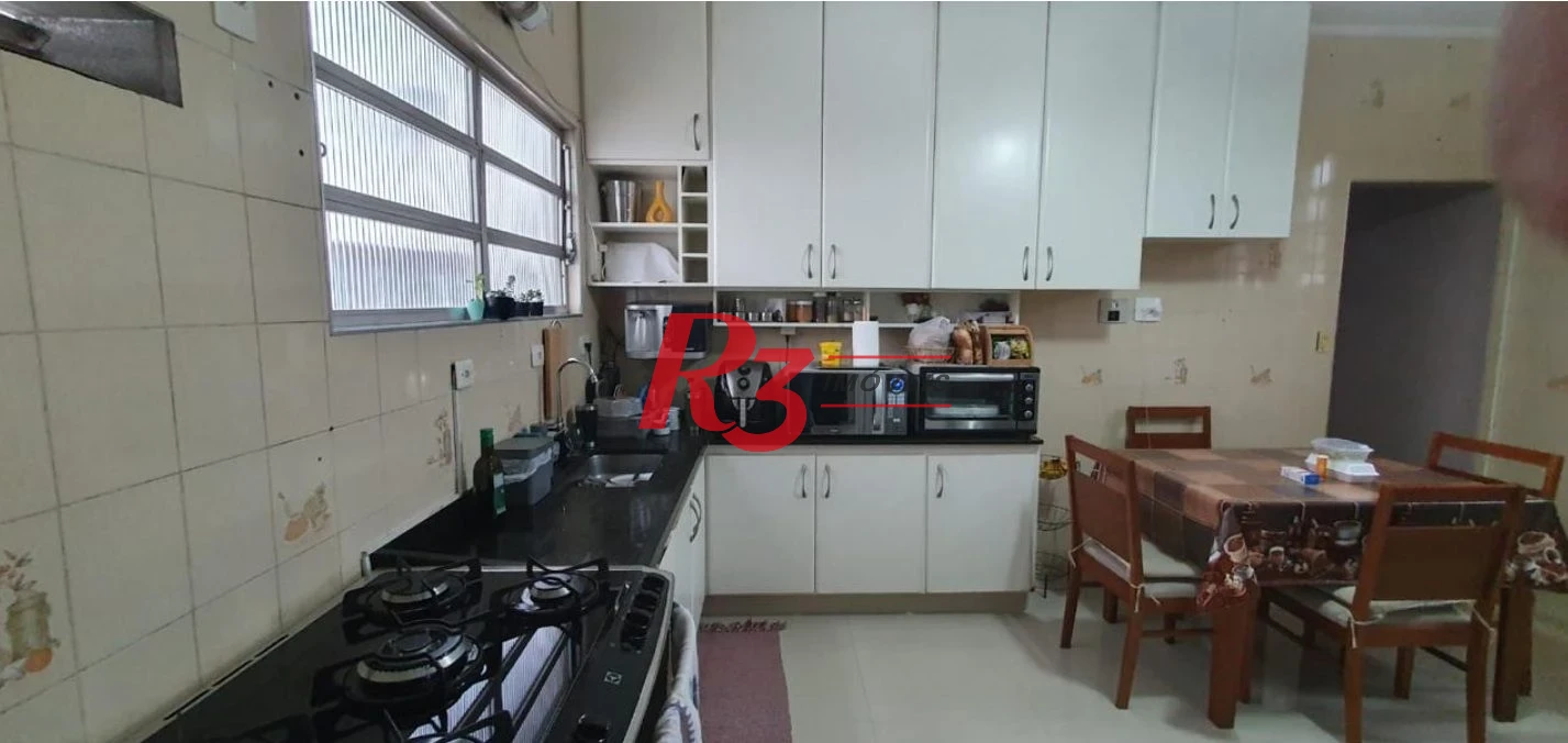 Casa com 3 dormitórios à venda, 149 m² por R$ 910.000,00 - Vila Belmiro - Santos/SP