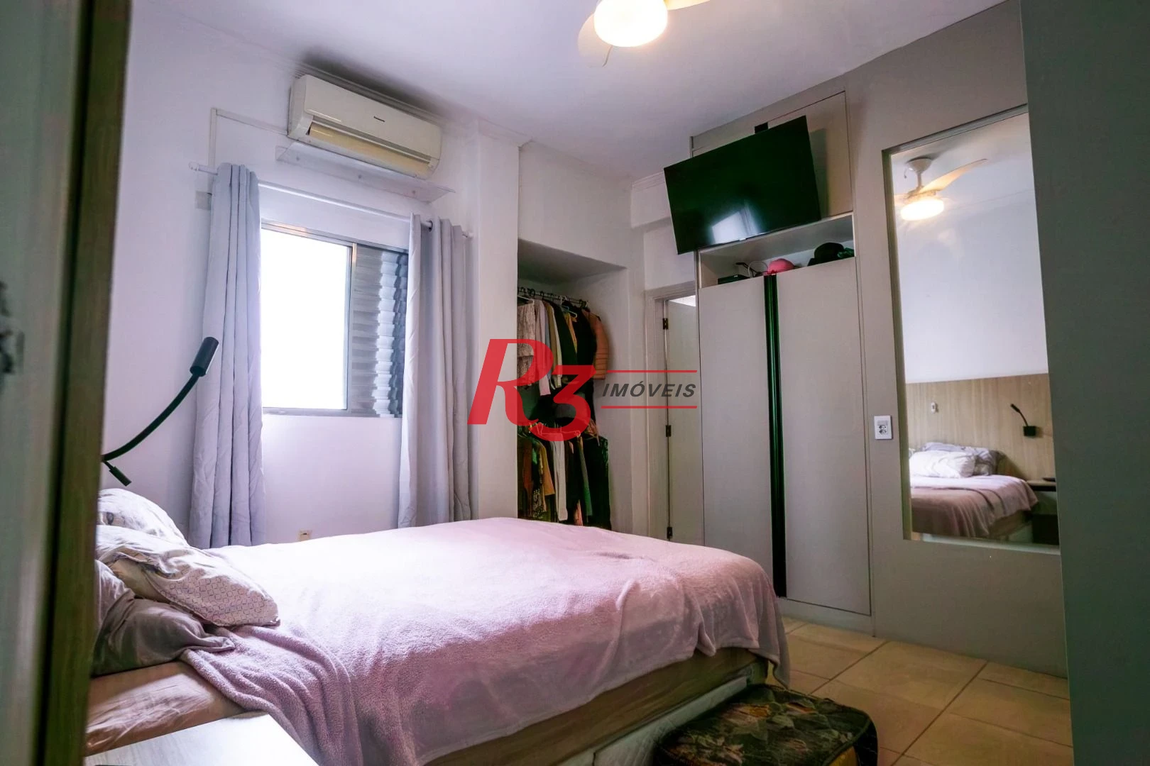 Casa com 3 dormitórios à venda, 320 m² por R$ 1.790.000,00 - Gonzaga - Santos/SP
