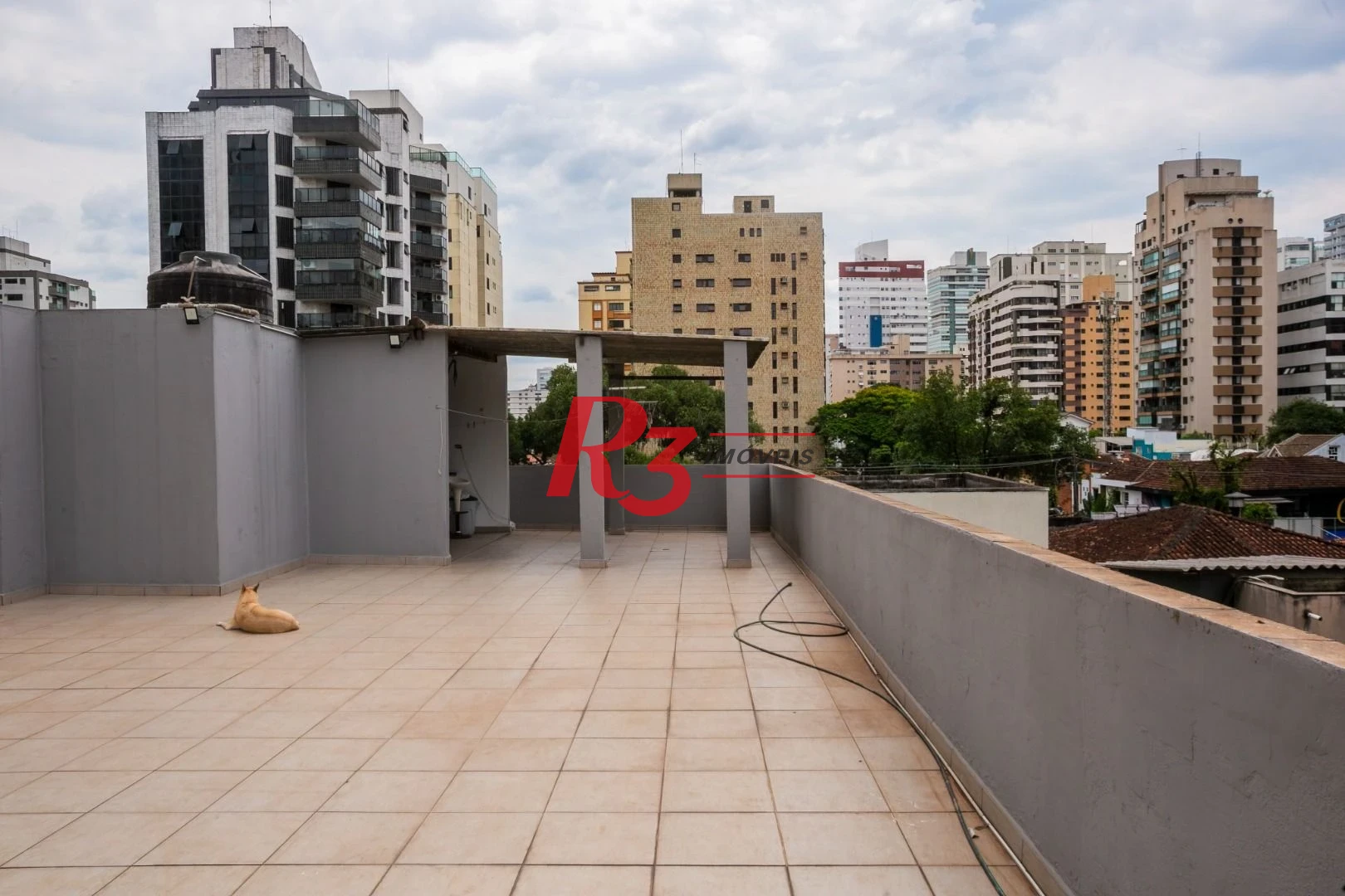 Casa com 3 dormitórios à venda, 320 m² por R$ 1.790.000,00 - Gonzaga - Santos/SP