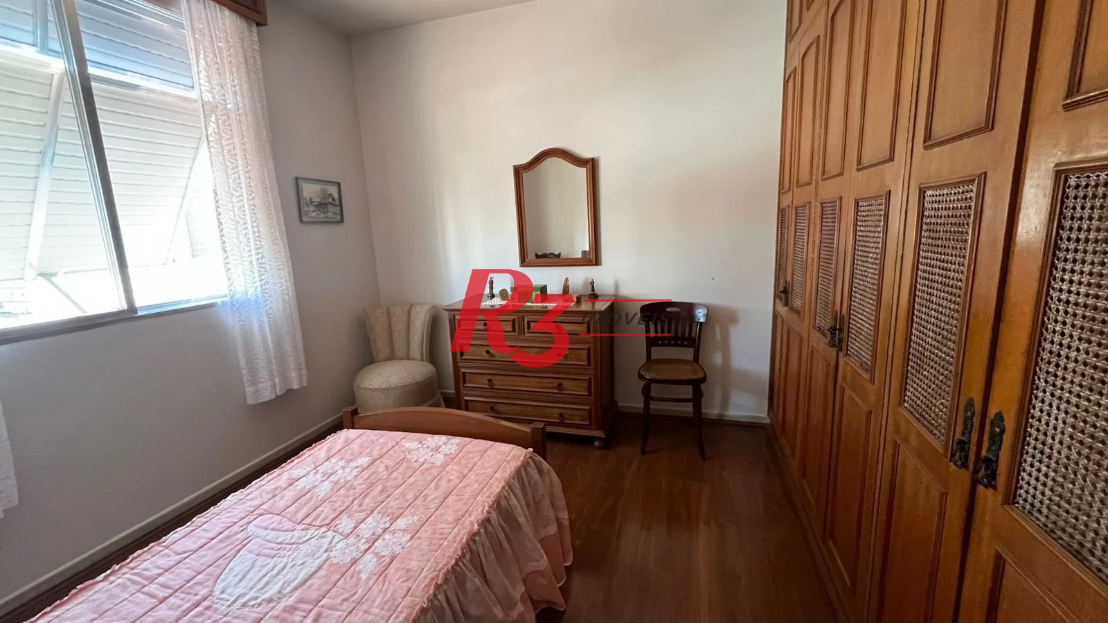 Apartamento com 3 dormitórios à venda, 140 m² por R$ 799.000,00 - Gonzaga - Santos/SP