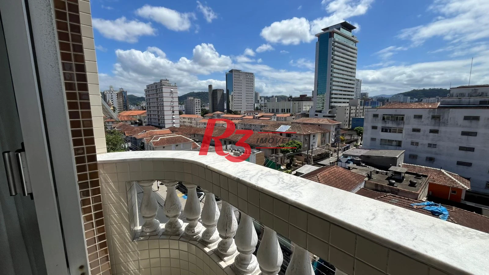 Apartamento com 3 dormitórios à venda, 140 m² por R$ 799.000,00 - Gonzaga - Santos/SP