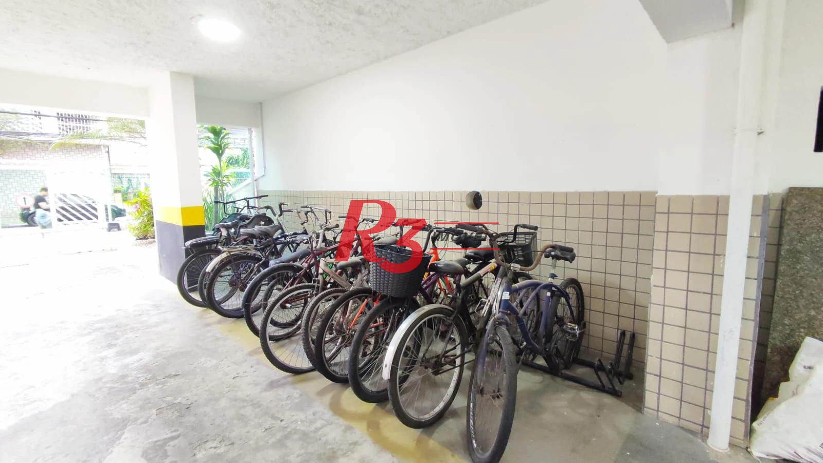 Apartamento com 2 dormitórios à venda, 70 m² por R$ 480.000,00 - Campo Grande - Santos/SP