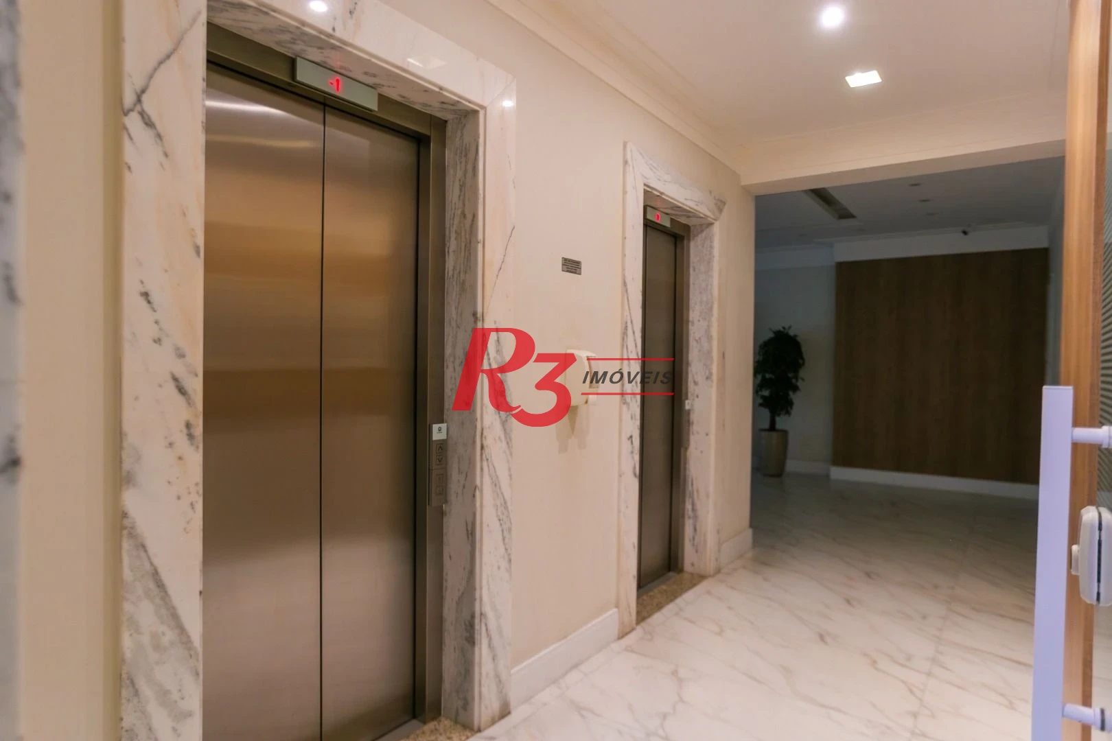 Apartamento com 1 dormitório à venda, 54 m² por R$ 735.000,00 - José Menino - Santos/SP