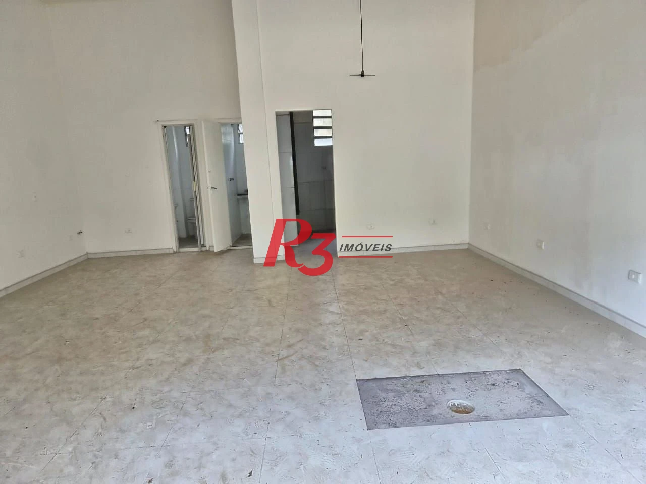Loja, 64 m² - venda por R$ 700.000,00 ou aluguel por R$ 6.000,00/mês - Boqueirão - Santos/SP