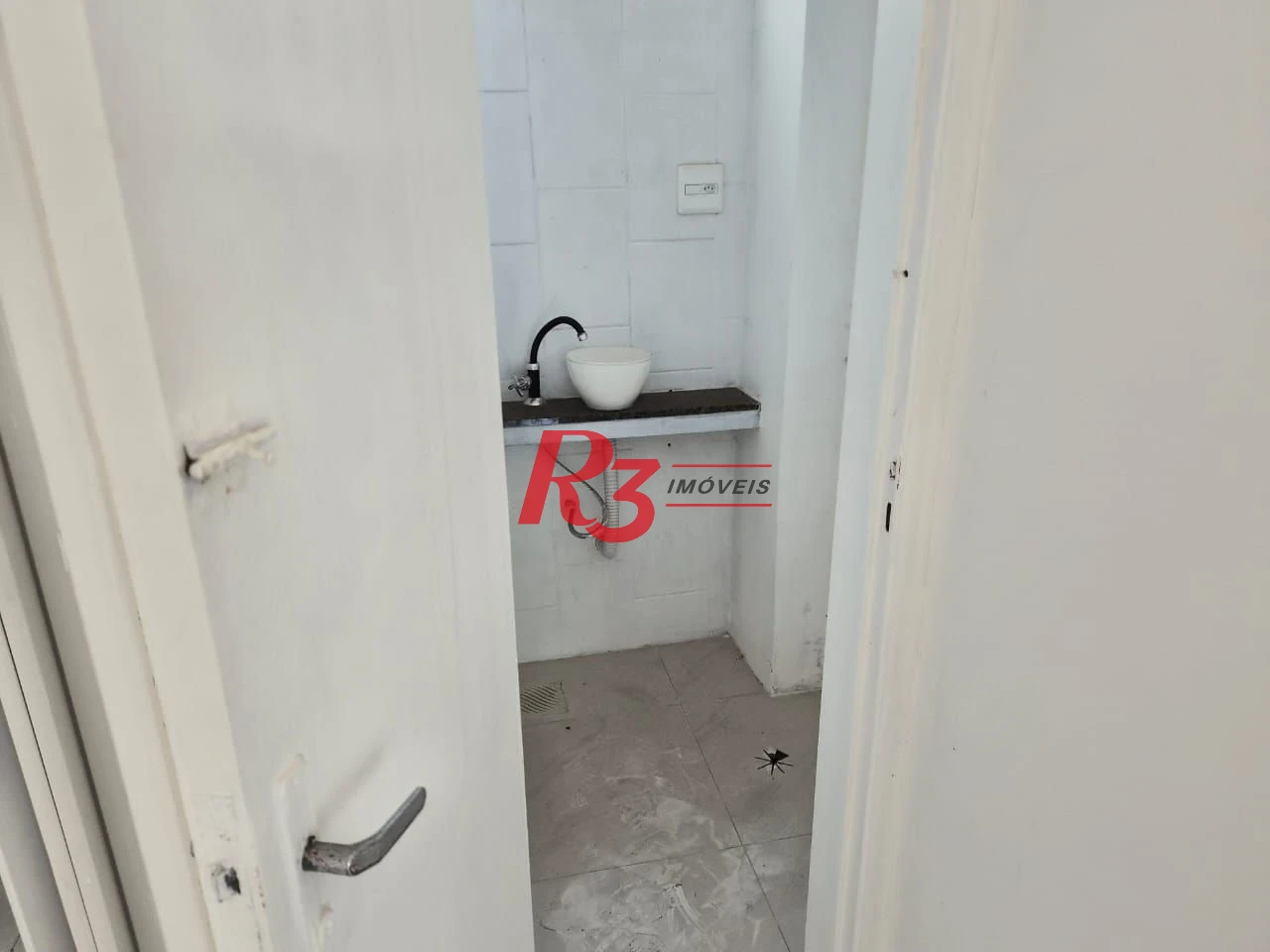 Loja, 64 m² - venda por R$ 700.000,00 ou aluguel por R$ 6.000,00/mês - Boqueirão - Santos/SP