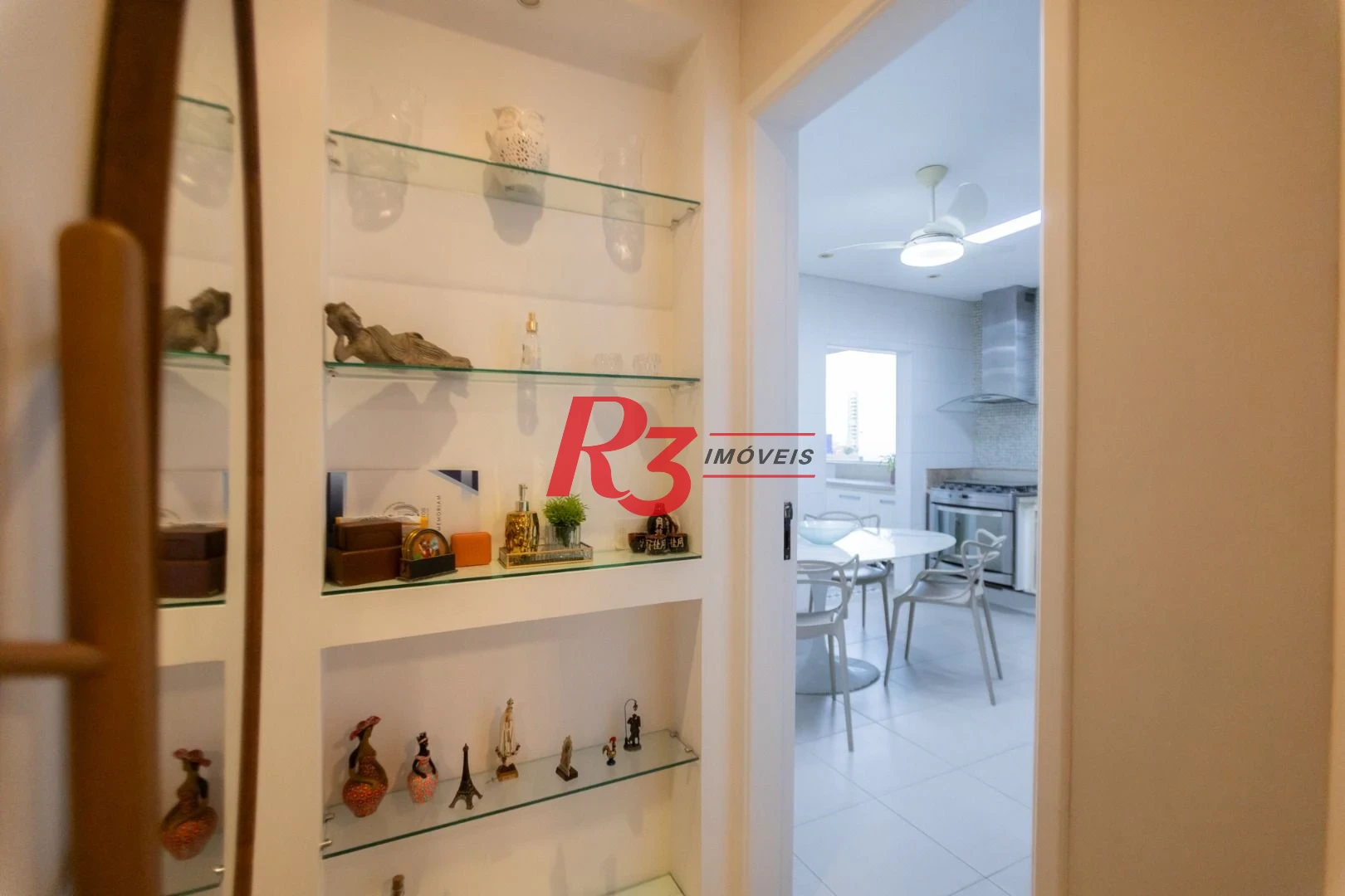 Apartamento com 3 dormitórios à venda, 146 m² por R$ 1.190.000,00 - Embaré - Santos/SP