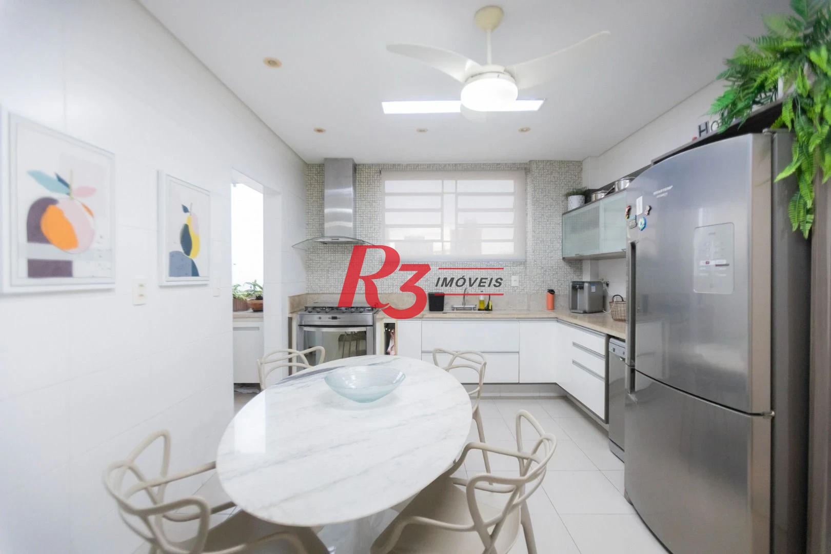 Apartamento com 3 dormitórios à venda, 146 m² por R$ 1.190.000,00 - Embaré - Santos/SP