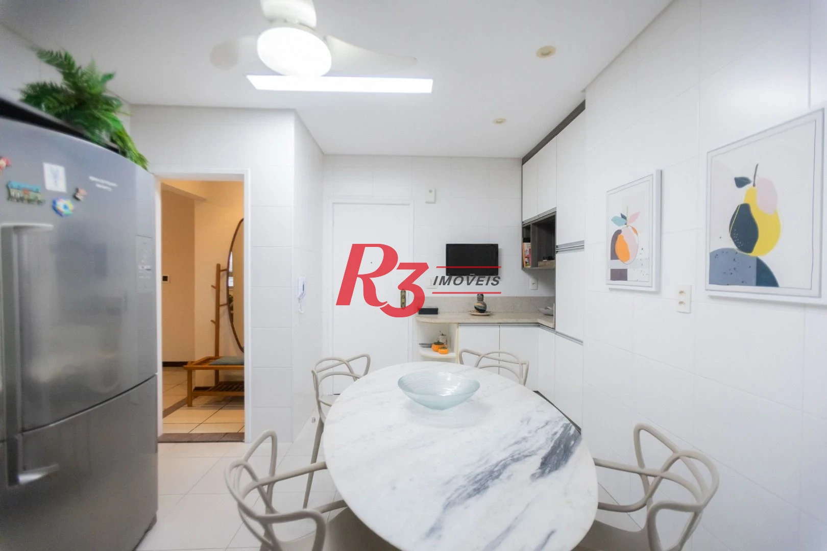 Apartamento com 3 dormitórios à venda, 146 m² por R$ 1.190.000,00 - Embaré - Santos/SP