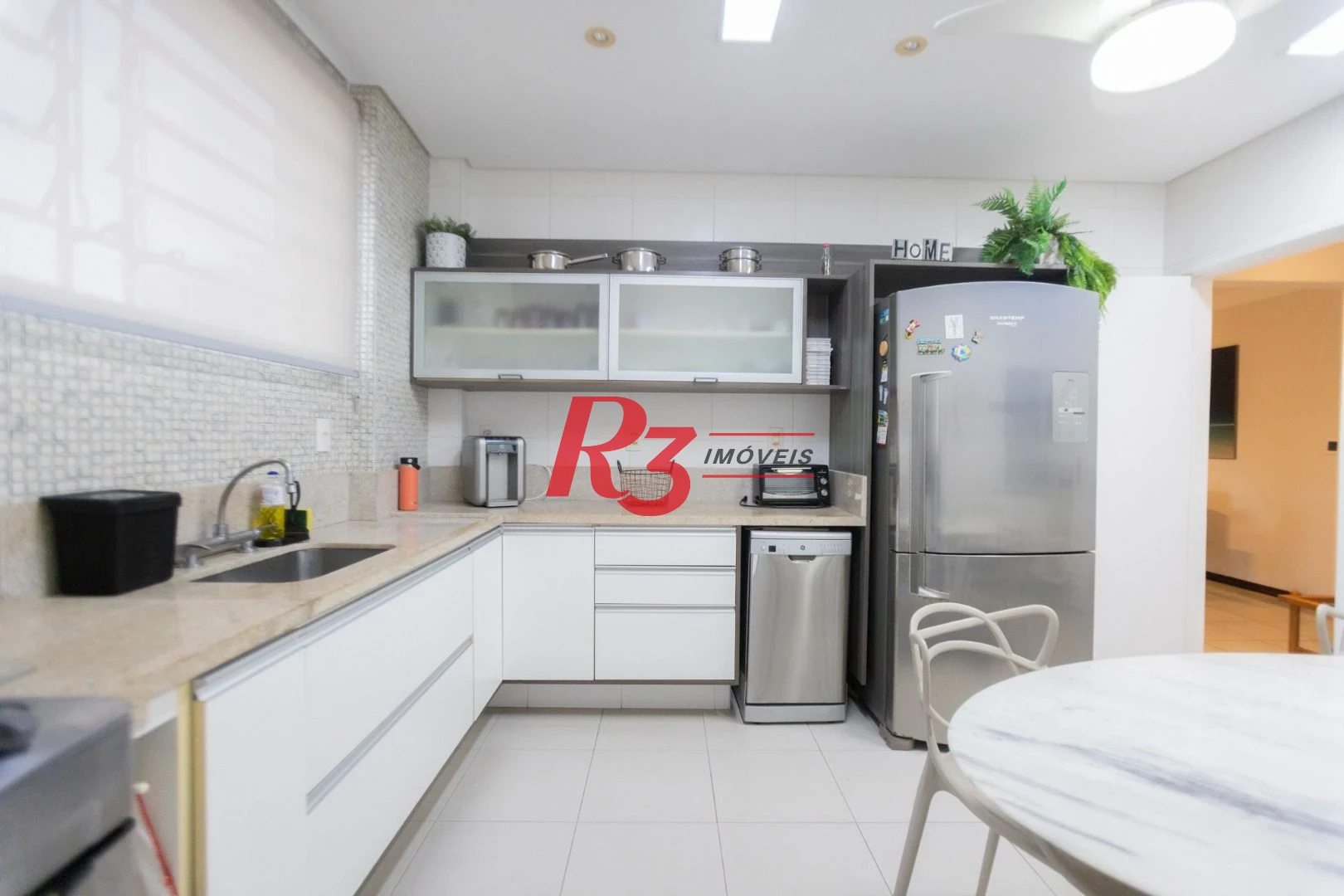Apartamento com 3 dormitórios à venda, 146 m² por R$ 1.190.000,00 - Embaré - Santos/SP