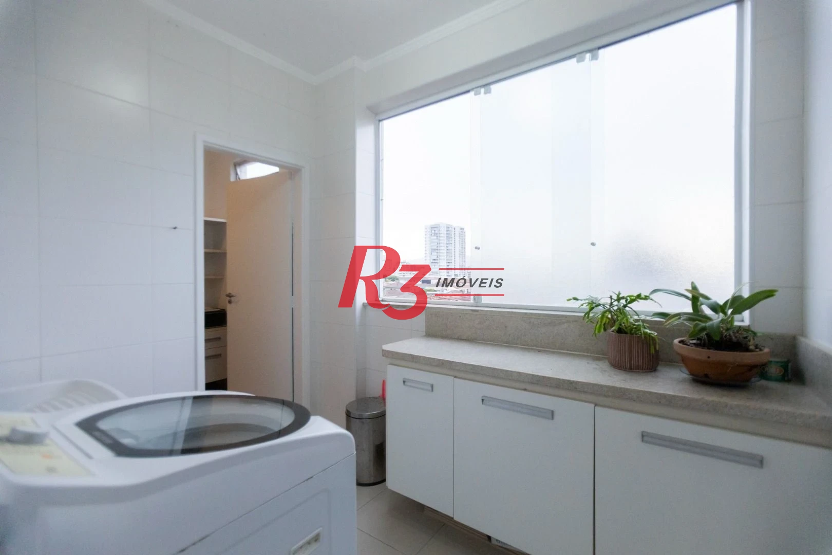 Apartamento com 3 dormitórios à venda, 146 m² por R$ 1.190.000,00 - Embaré - Santos/SP