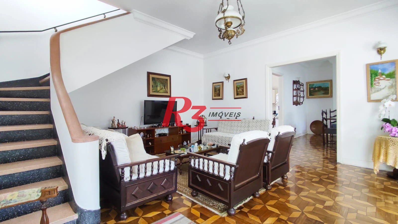 Sobrado com 4 dormitórios à venda, 222 m² por R$ 2.200.000,00 - Ponta da Praia - Santos/SP