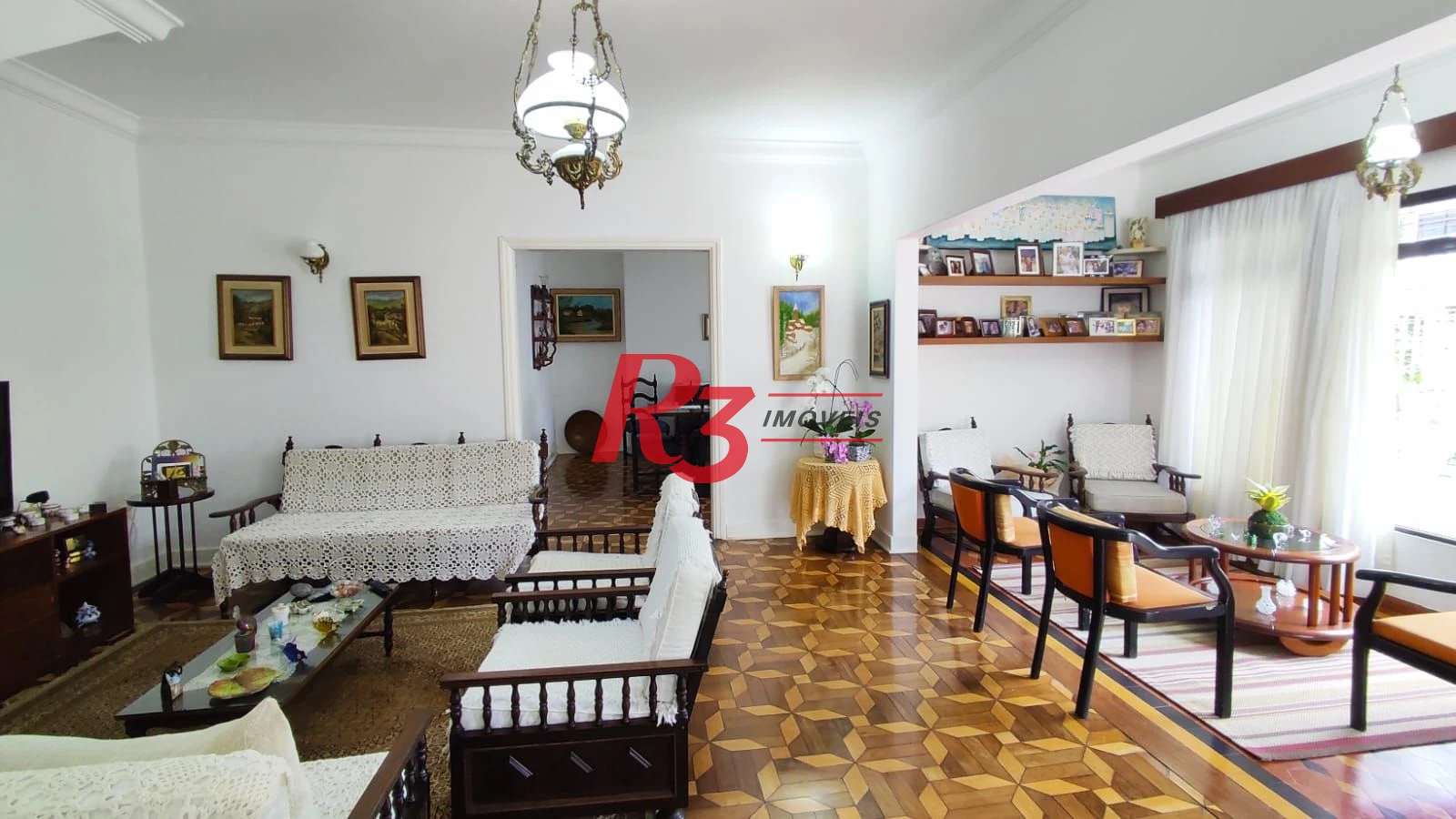 Sobrado com 4 dormitórios à venda, 222 m² por R$ 2.200.000,00 - Ponta da Praia - Santos/SP