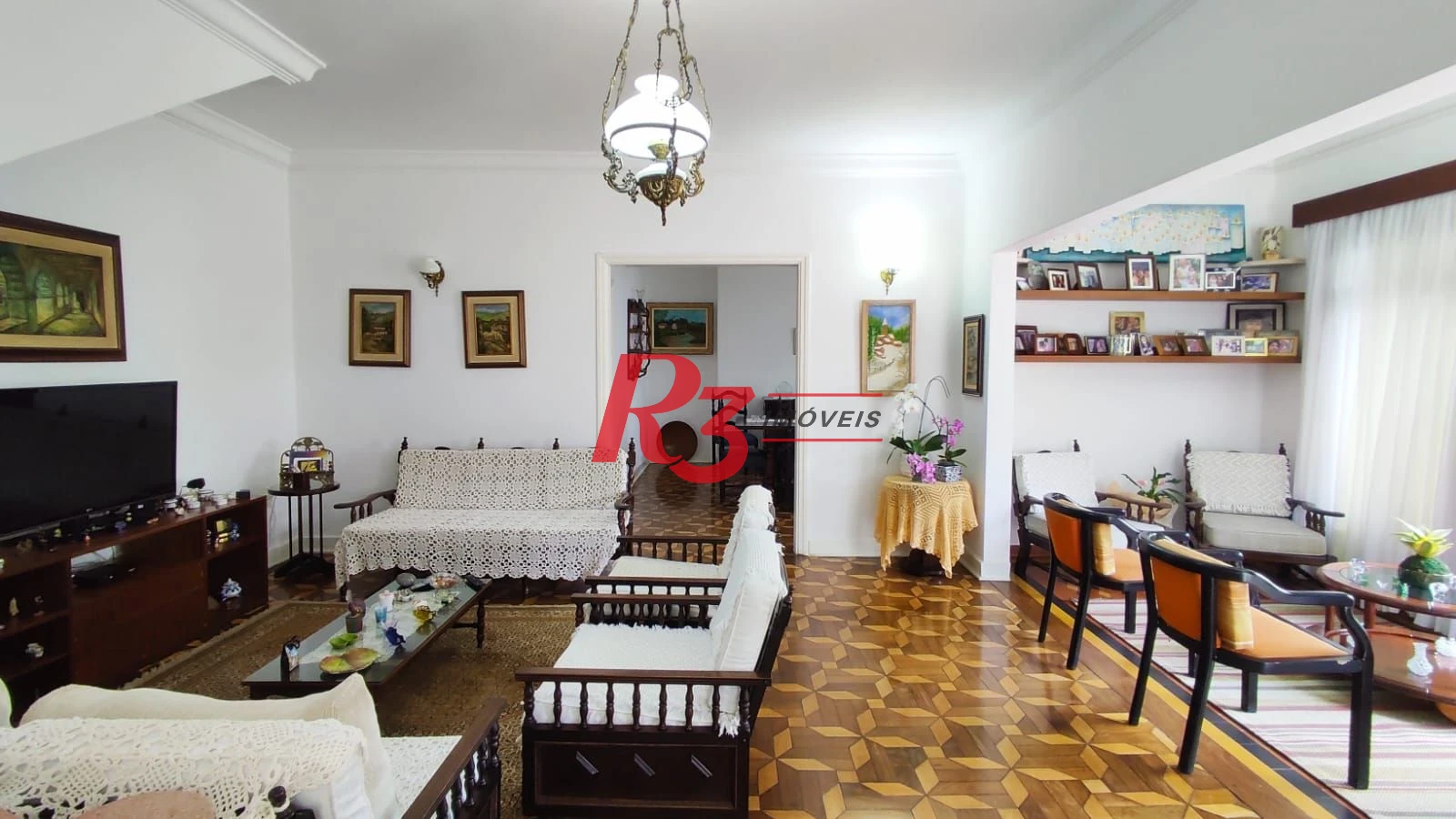 Sobrado com 4 dormitórios à venda, 222 m² por R$ 2.200.000,00 - Ponta da Praia - Santos/SP