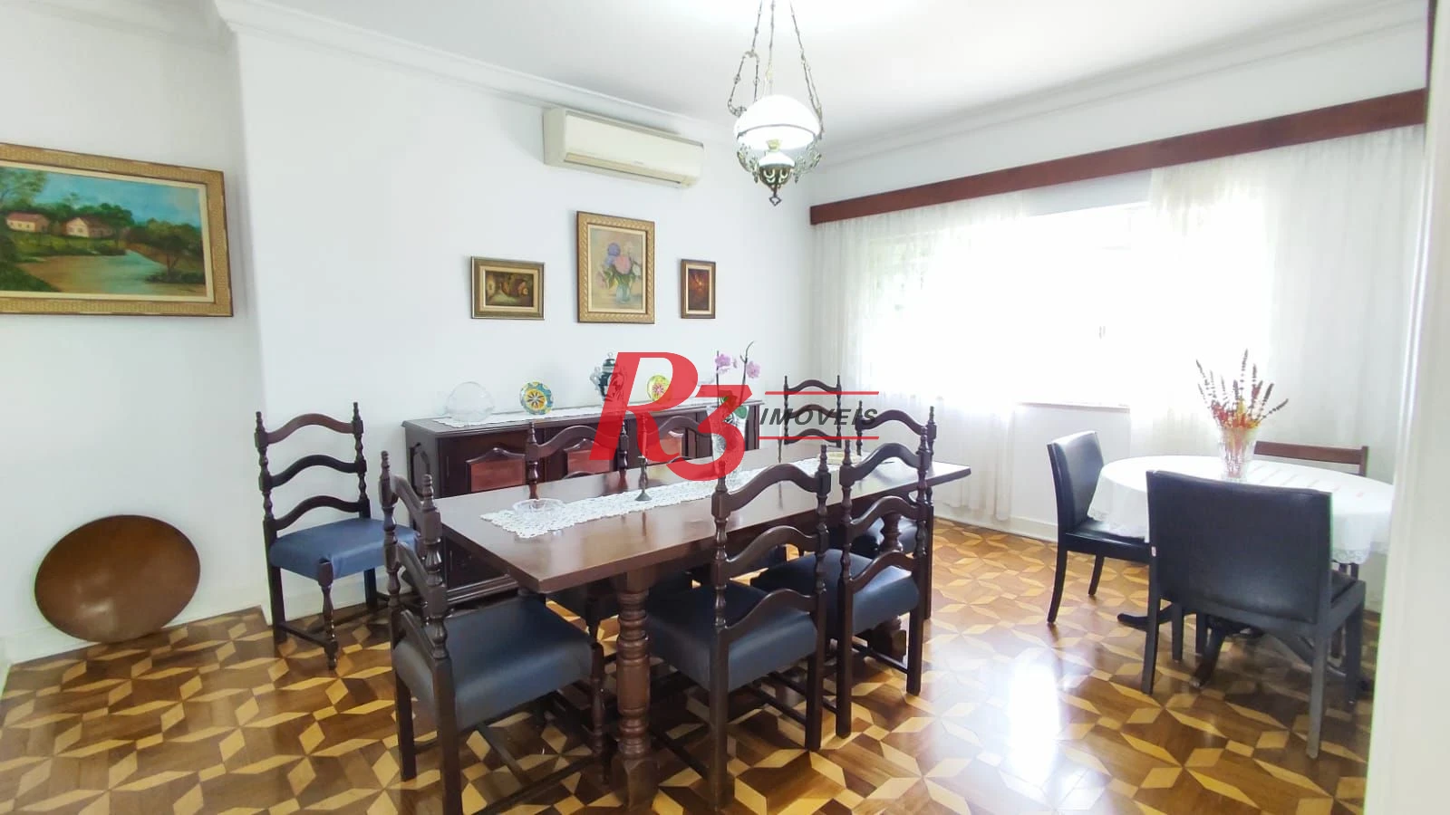 Sobrado com 4 dormitórios à venda, 222 m² por R$ 2.200.000,00 - Ponta da Praia - Santos/SP