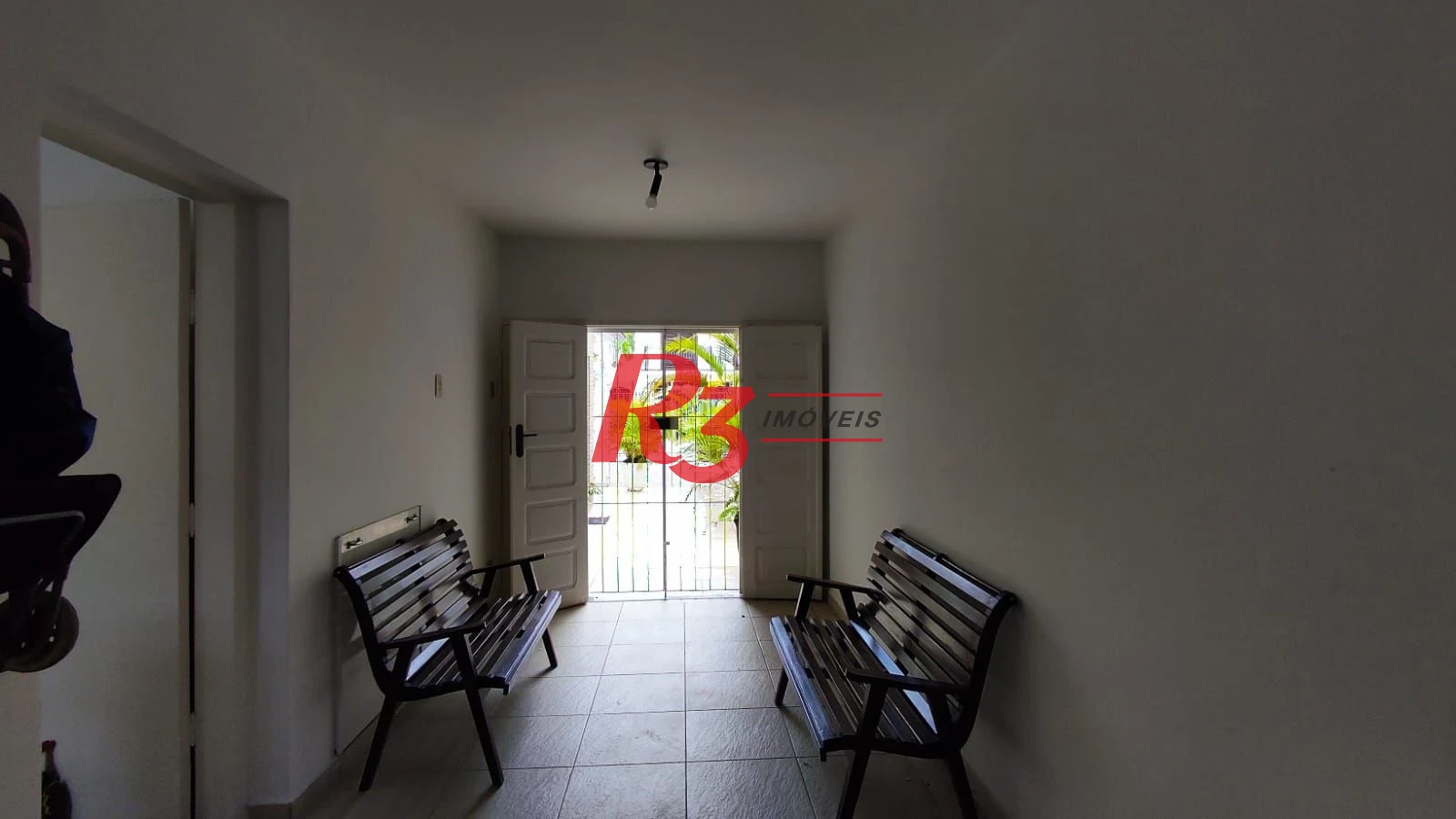 Sobrado com 4 dormitórios à venda, 222 m² por R$ 2.200.000,00 - Ponta da Praia - Santos/SP