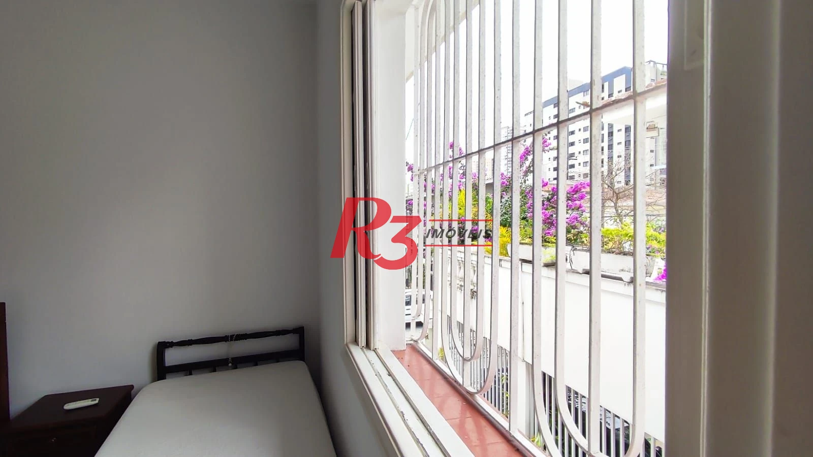 Sobrado com 4 dormitórios à venda, 222 m² por R$ 2.200.000,00 - Ponta da Praia - Santos/SP