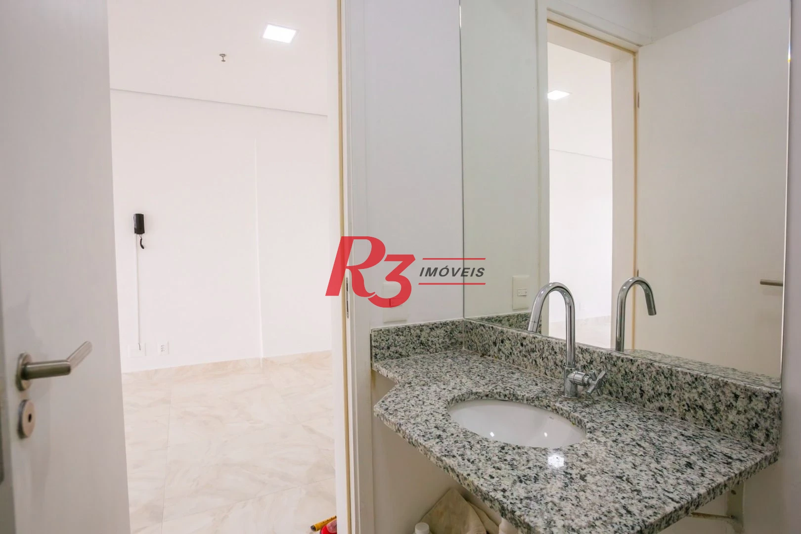 Sala para alugar, 42 m² por R$ 3.300,02/mês - Vila Matias - Santos/SP