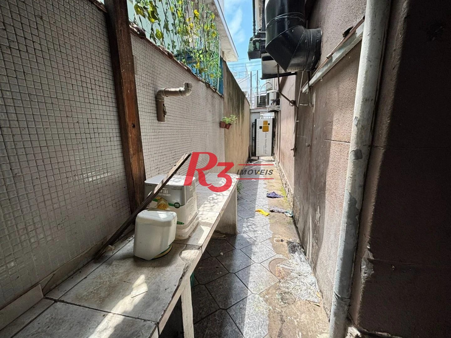 Casa com 3 dormitórios para alugar, 178 m² por R$ 12.000,00/mês - Gonzaga - Santos/SP