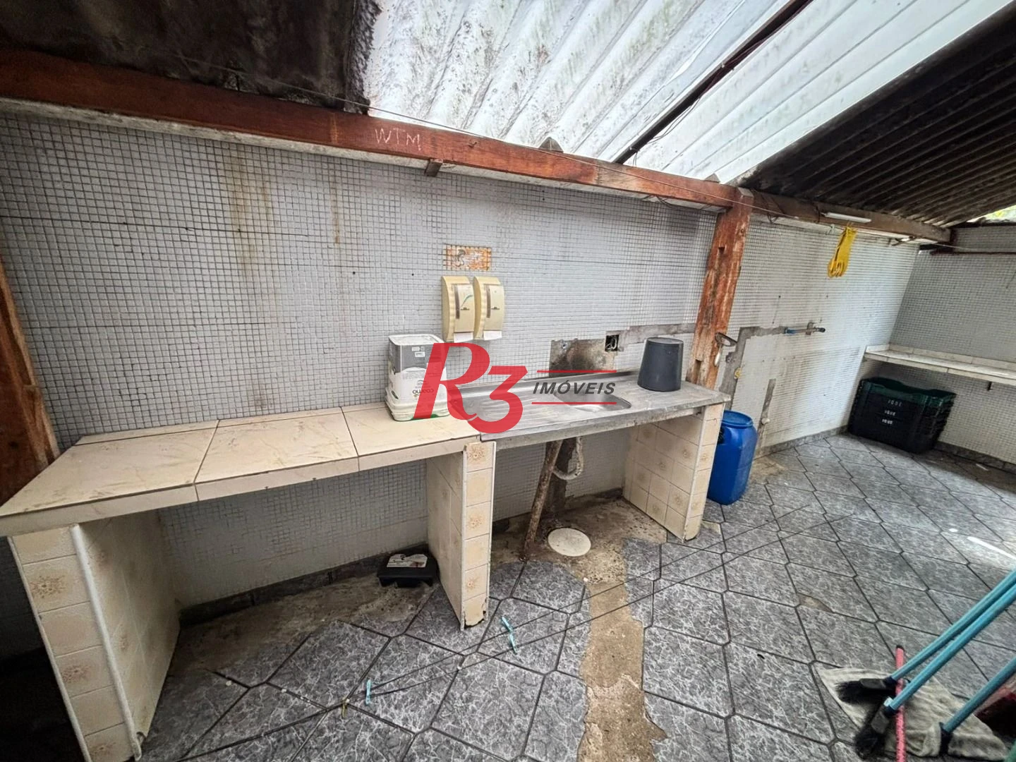 Casa com 3 dormitórios para alugar, 178 m² por R$ 12.000,00/mês - Gonzaga - Santos/SP