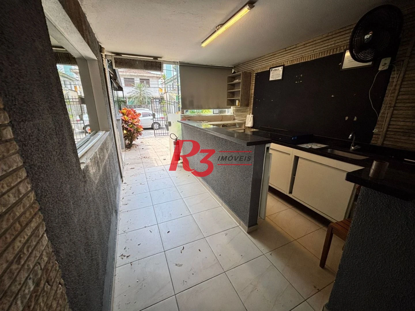 Casa com 3 dormitórios para alugar, 178 m² por R$ 12.000,00/mês - Gonzaga - Santos/SP