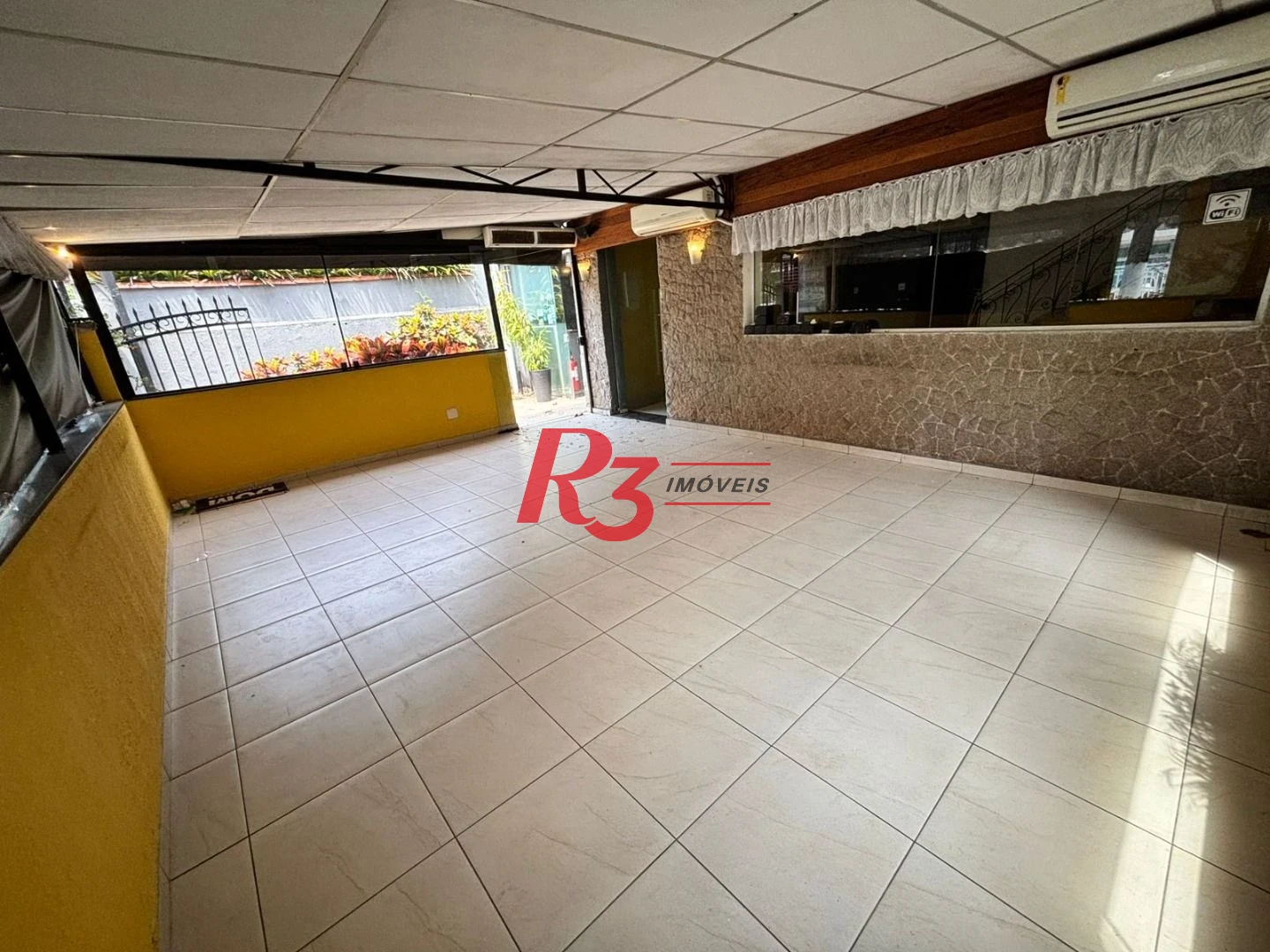 Casa com 3 dormitórios para alugar, 178 m² por R$ 12.000,00/mês - Gonzaga - Santos/SP