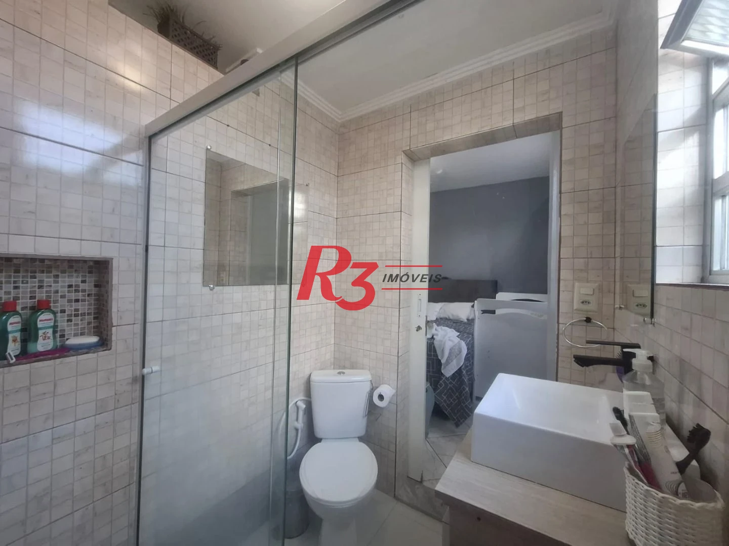 Apartamento com 2 dormitórios à venda, 75 m² por R$ 400.000,00 - Vila Mathias - Santos/SP